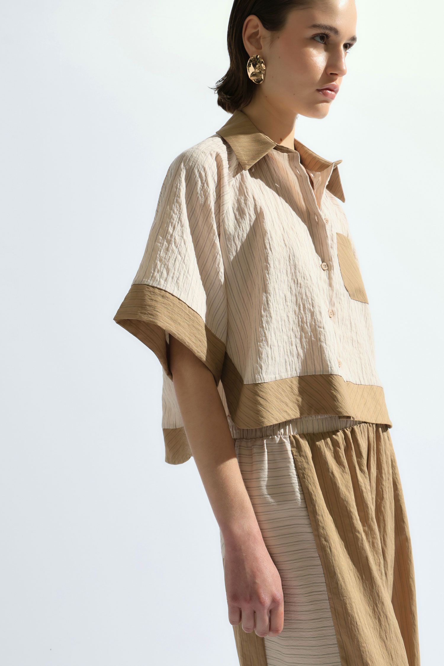 Chemise courte à rayures