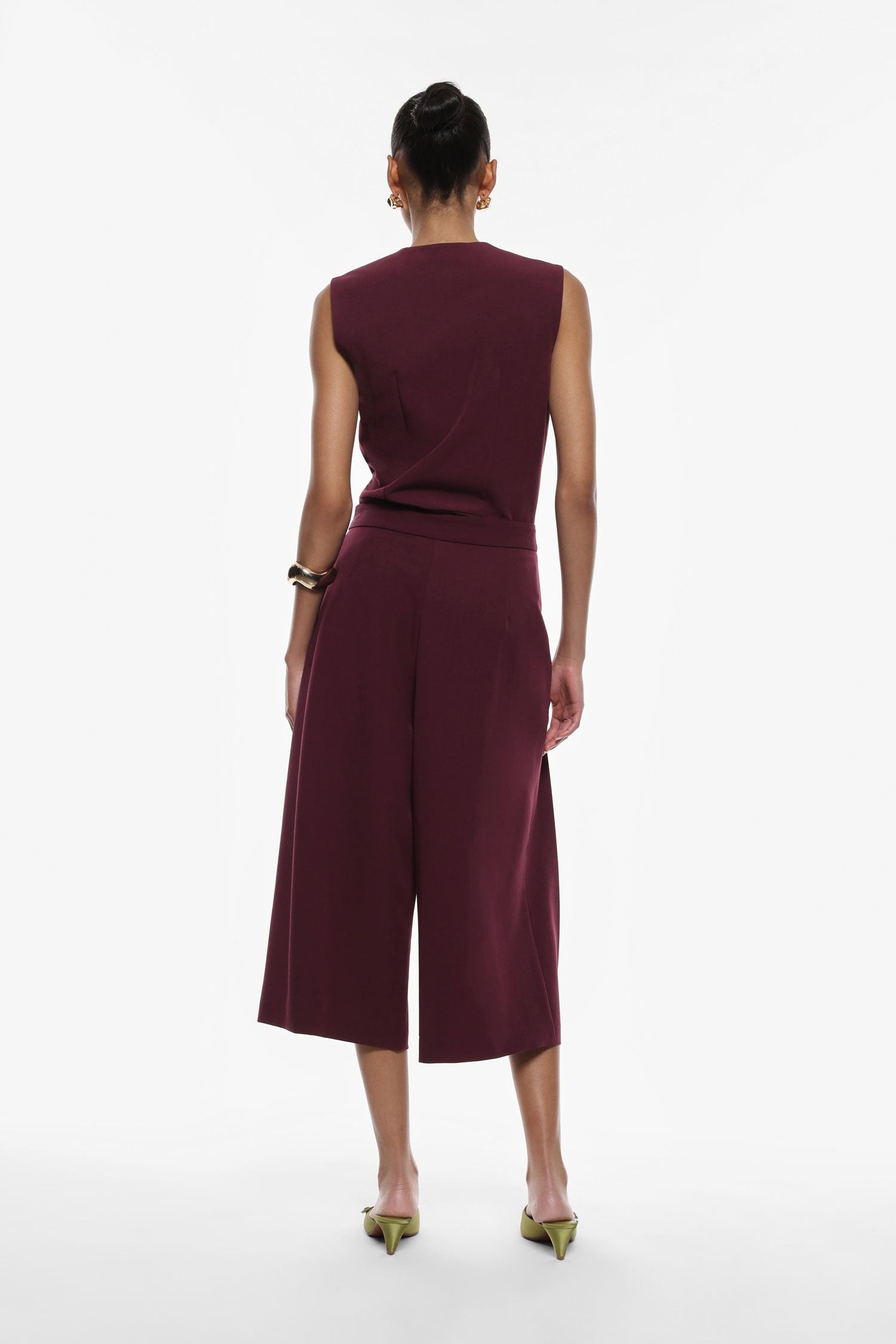 Knee-length Shorts With Pleats