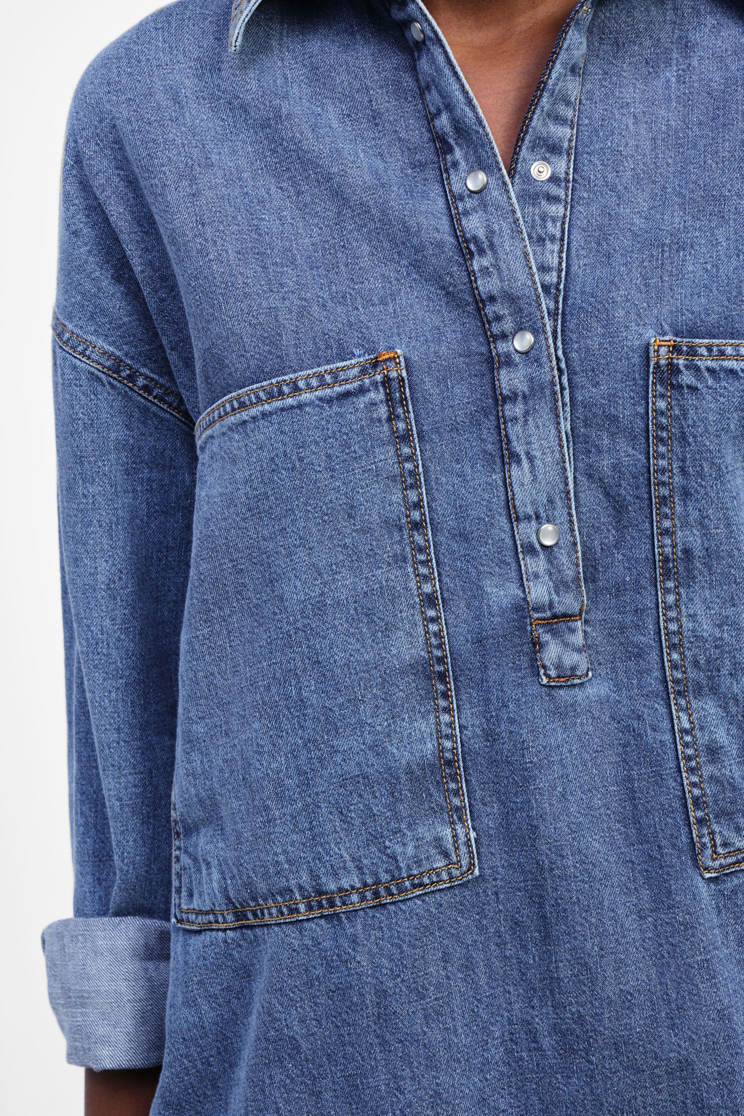 Chemise maxi en jean avec poches
