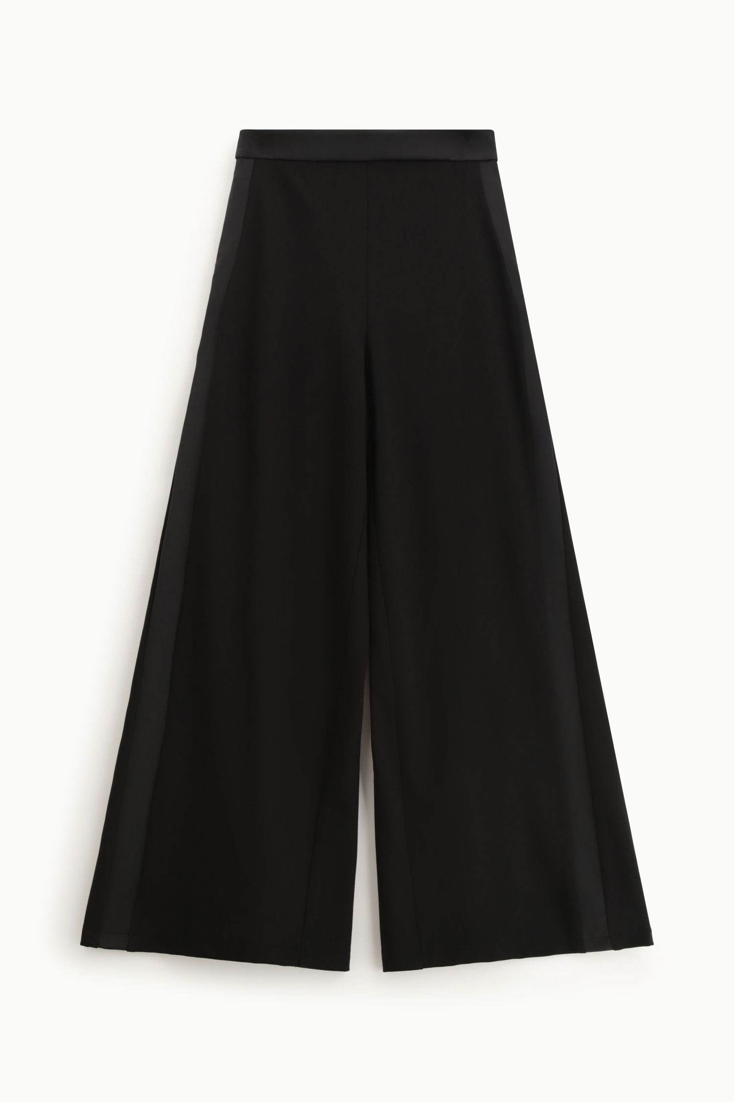 Pantalon large sur mesure avec détails en satin