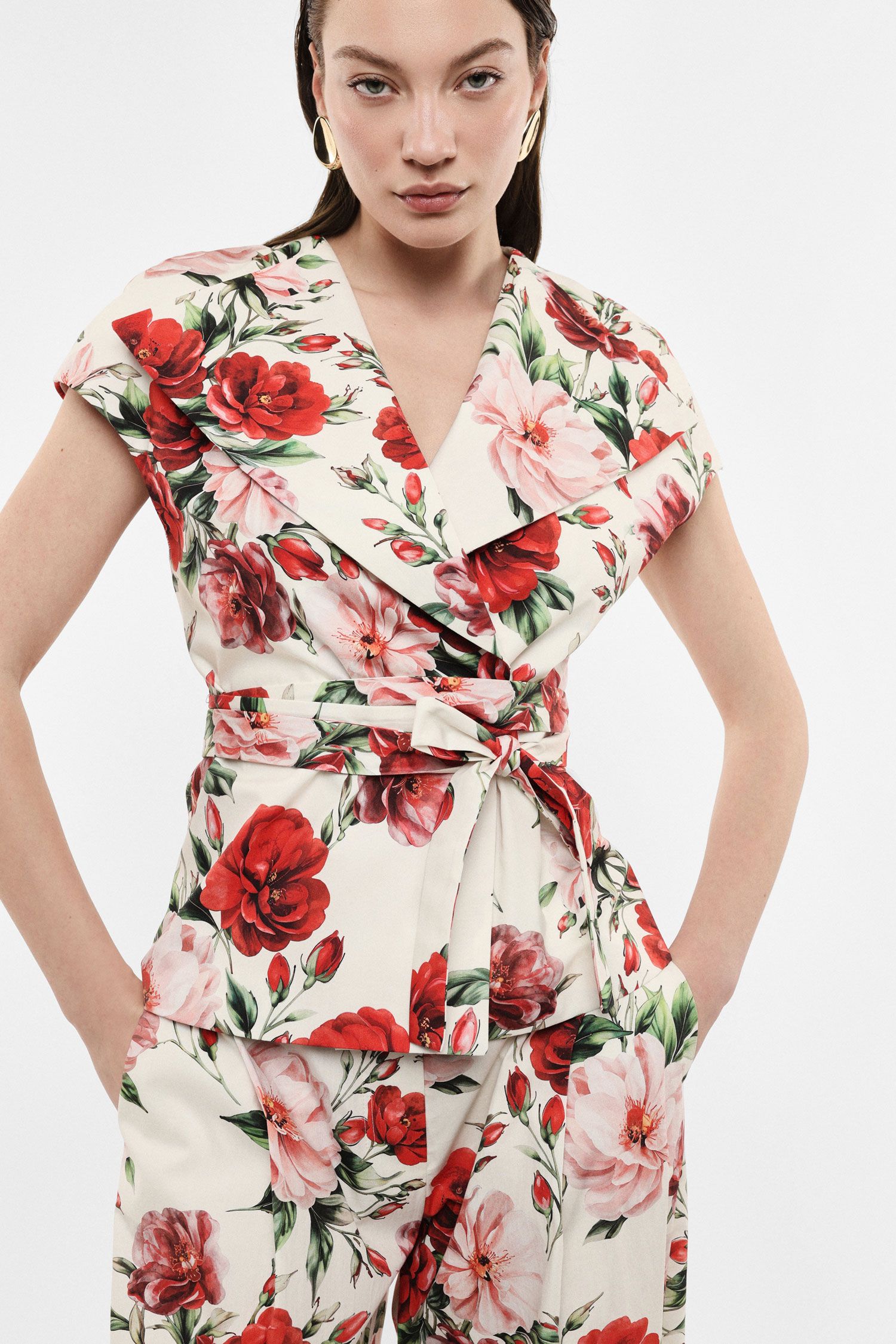 Gilet avec ceinture et imprimé floral