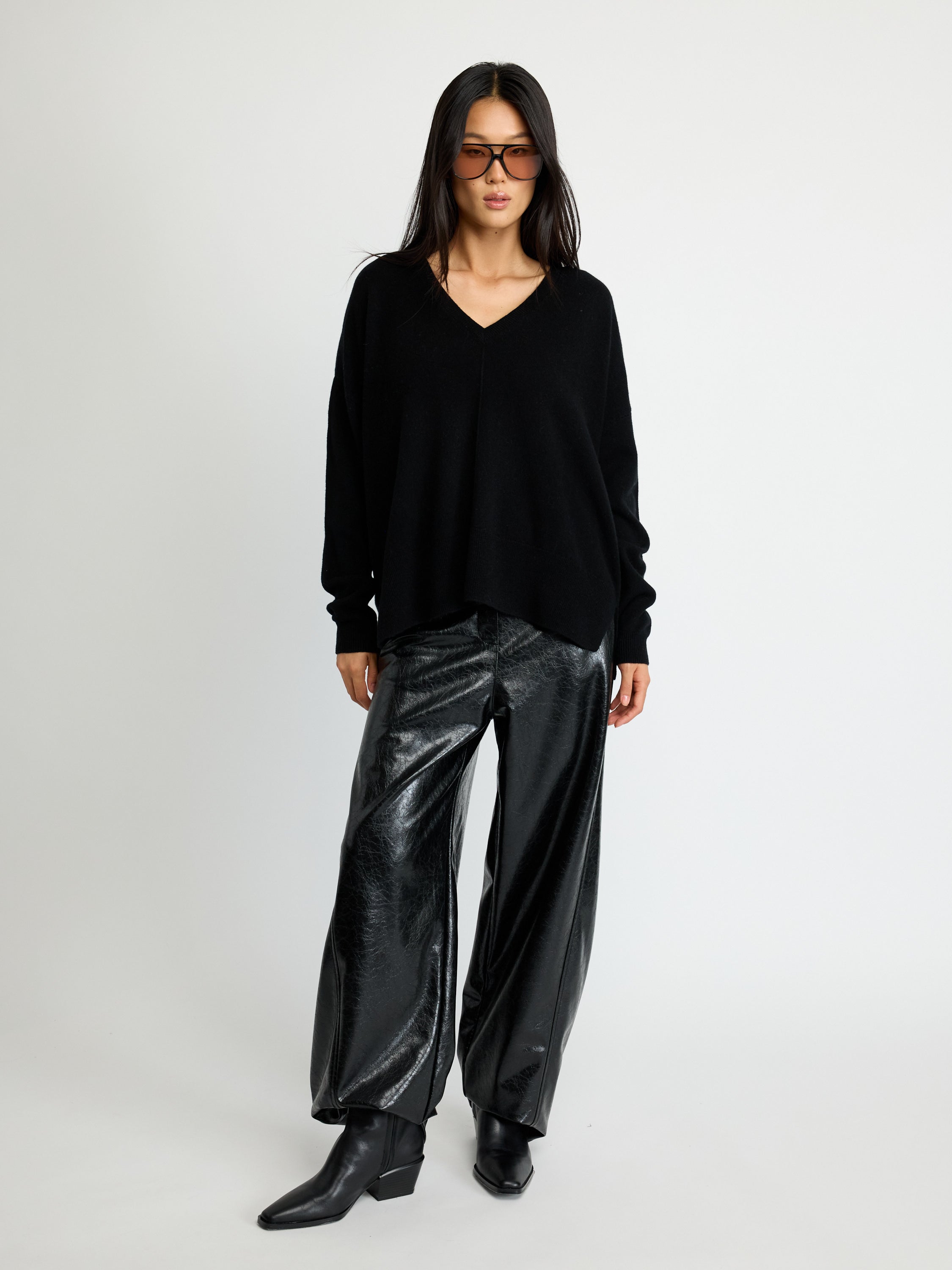 Pull classique en laine à col en V