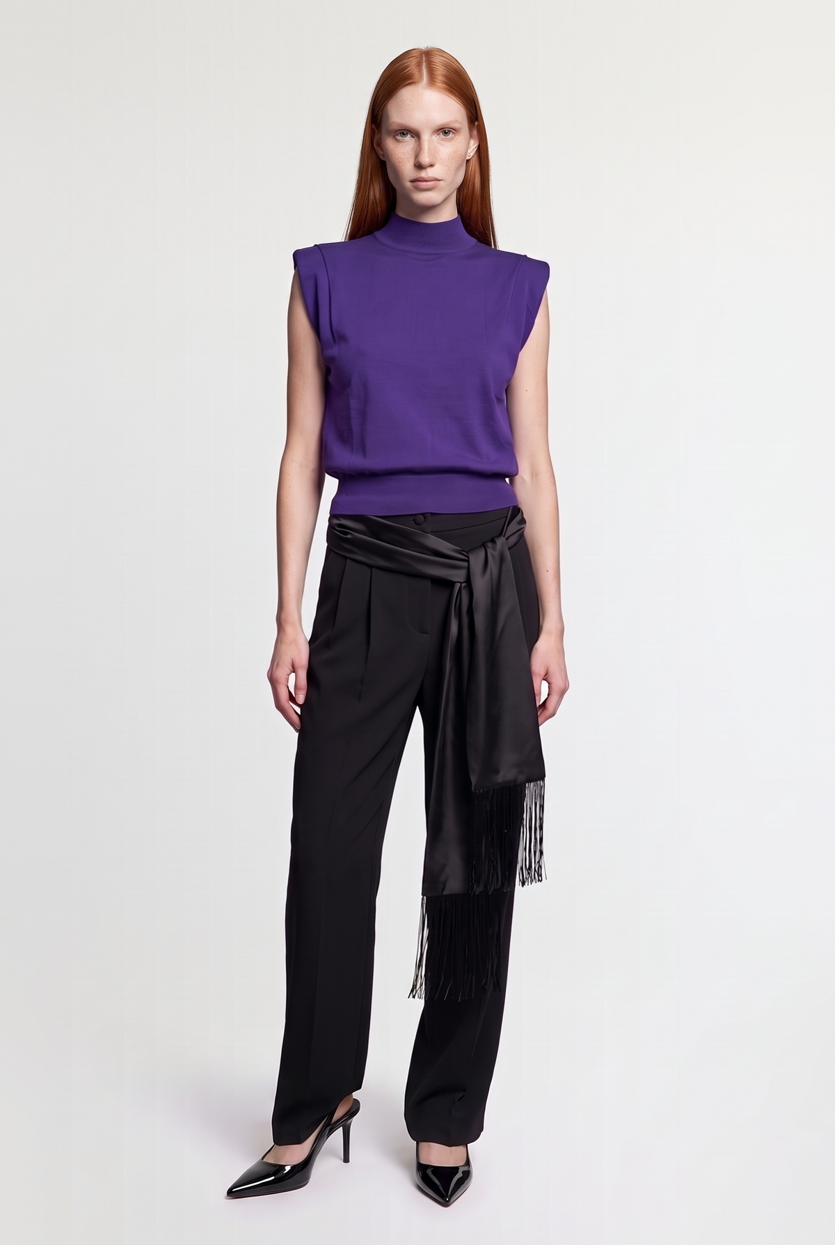Sleeveless mock-neck knit - Purple - front view