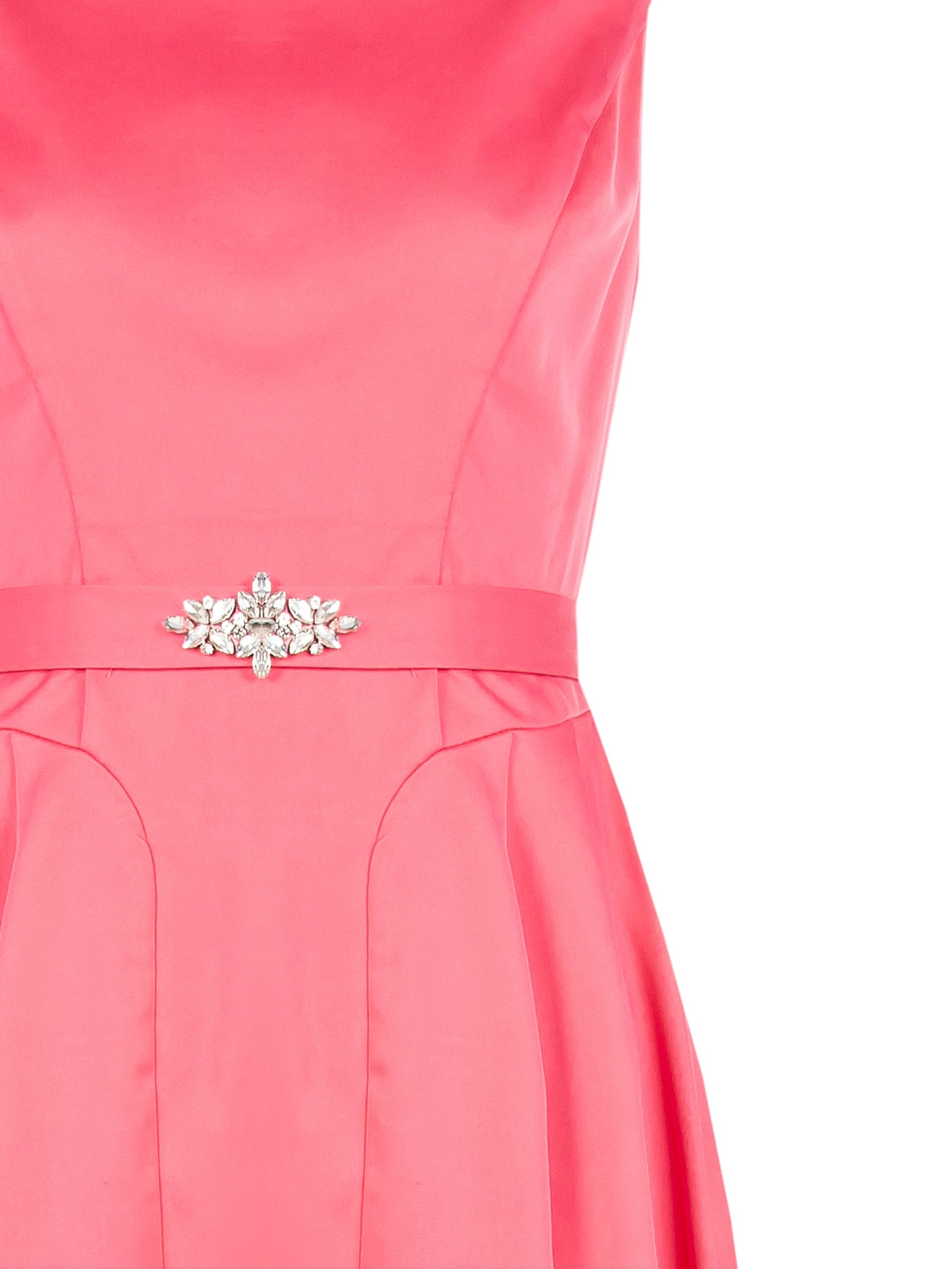 Robe midi ceinturée