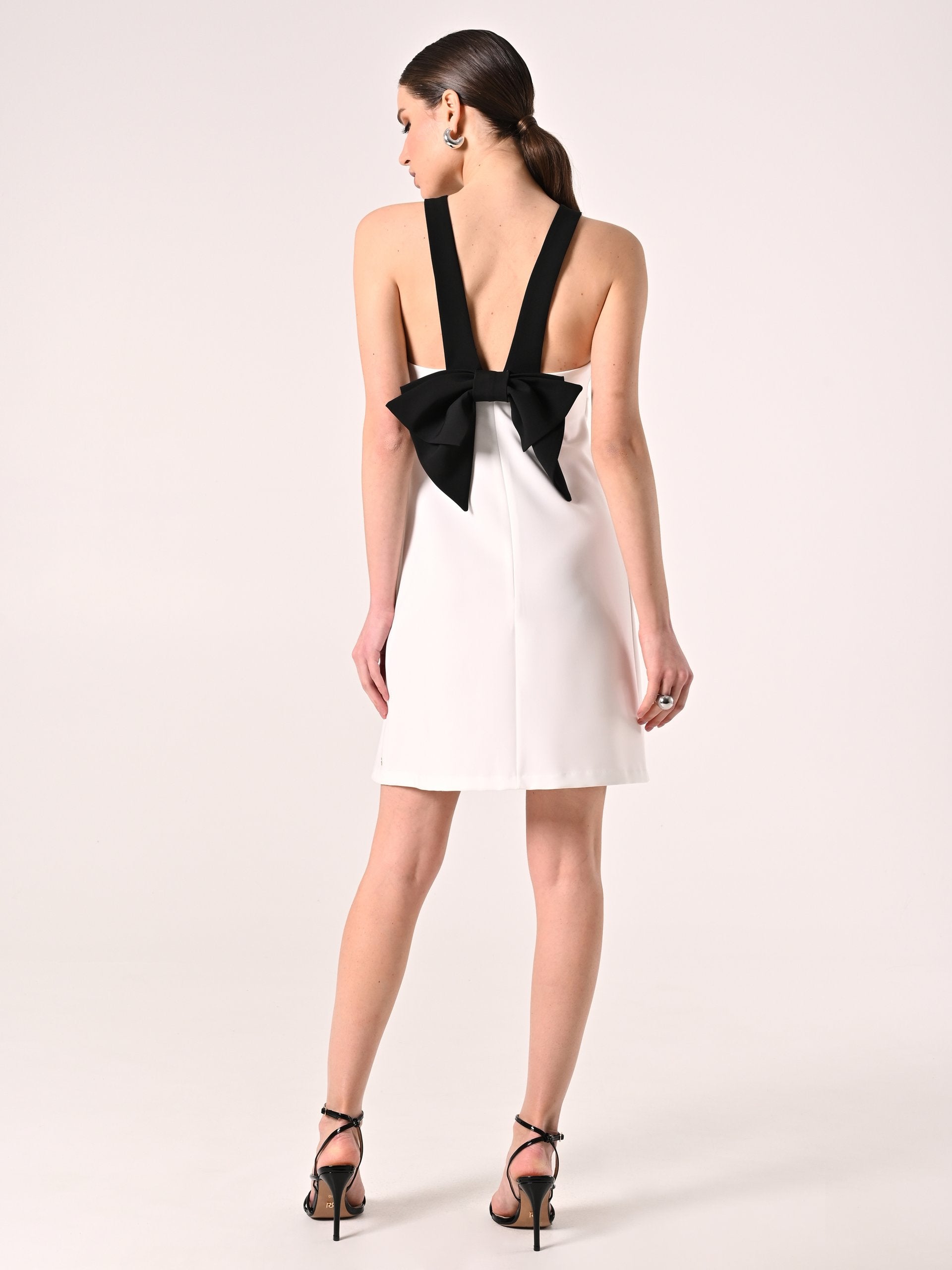 Robe bicolore avec nœud