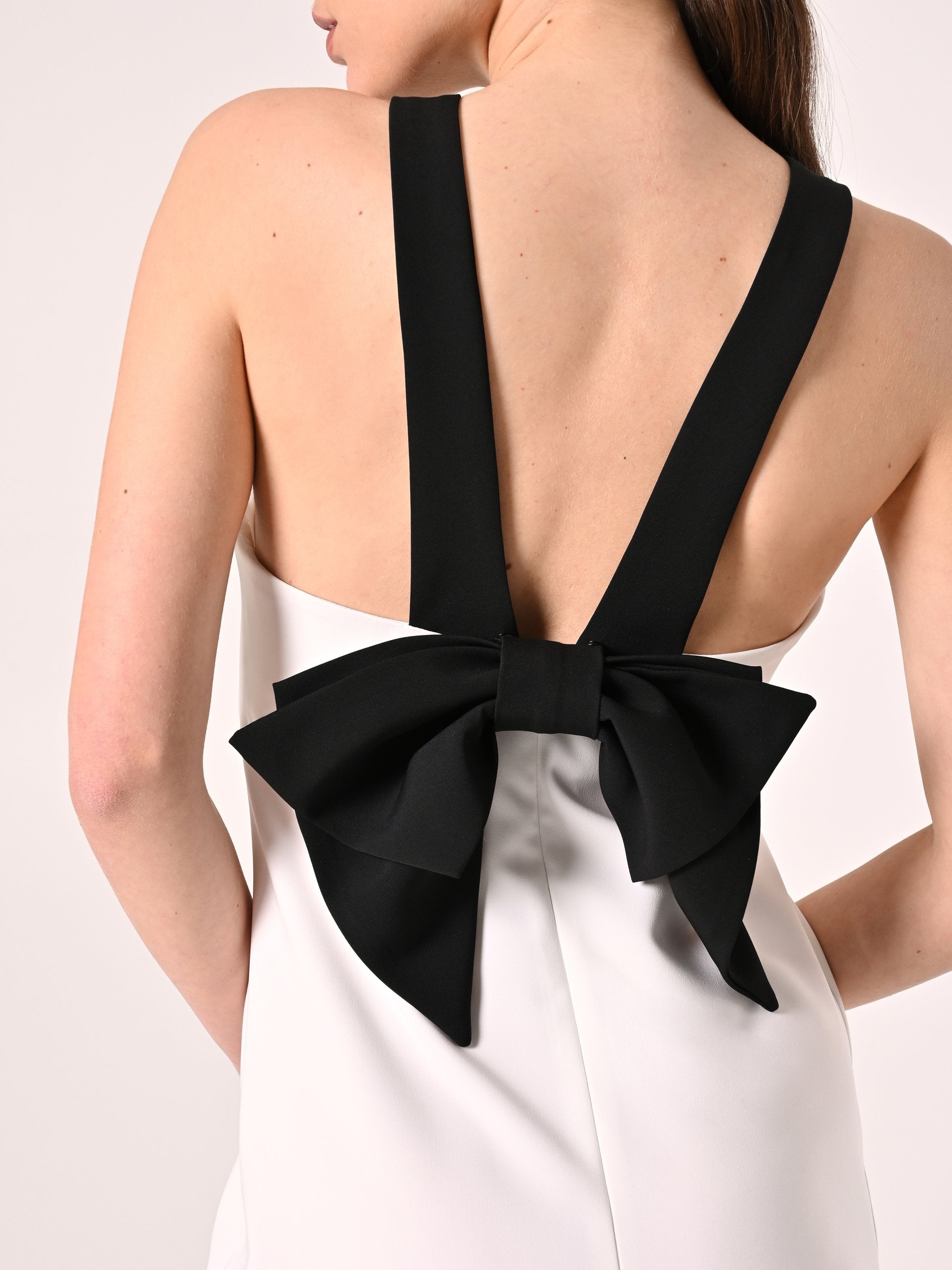 Robe bicolore avec nœud