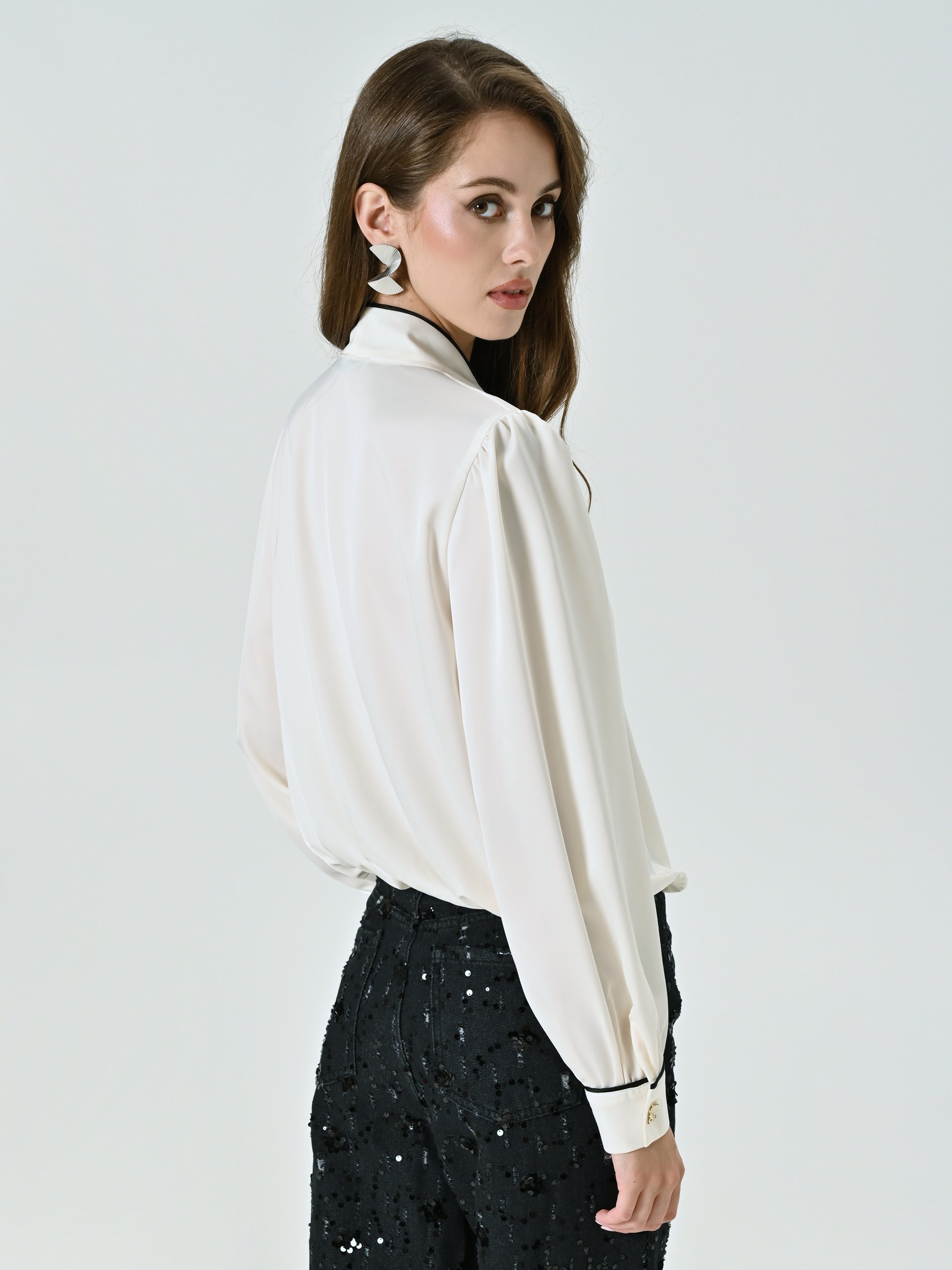 Blouse with Black Piping