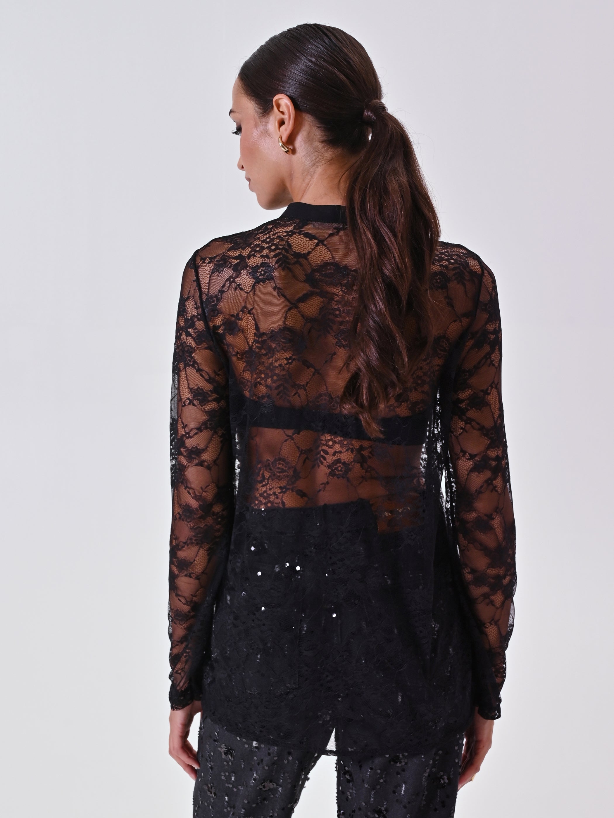 Chemise en dentelle noire