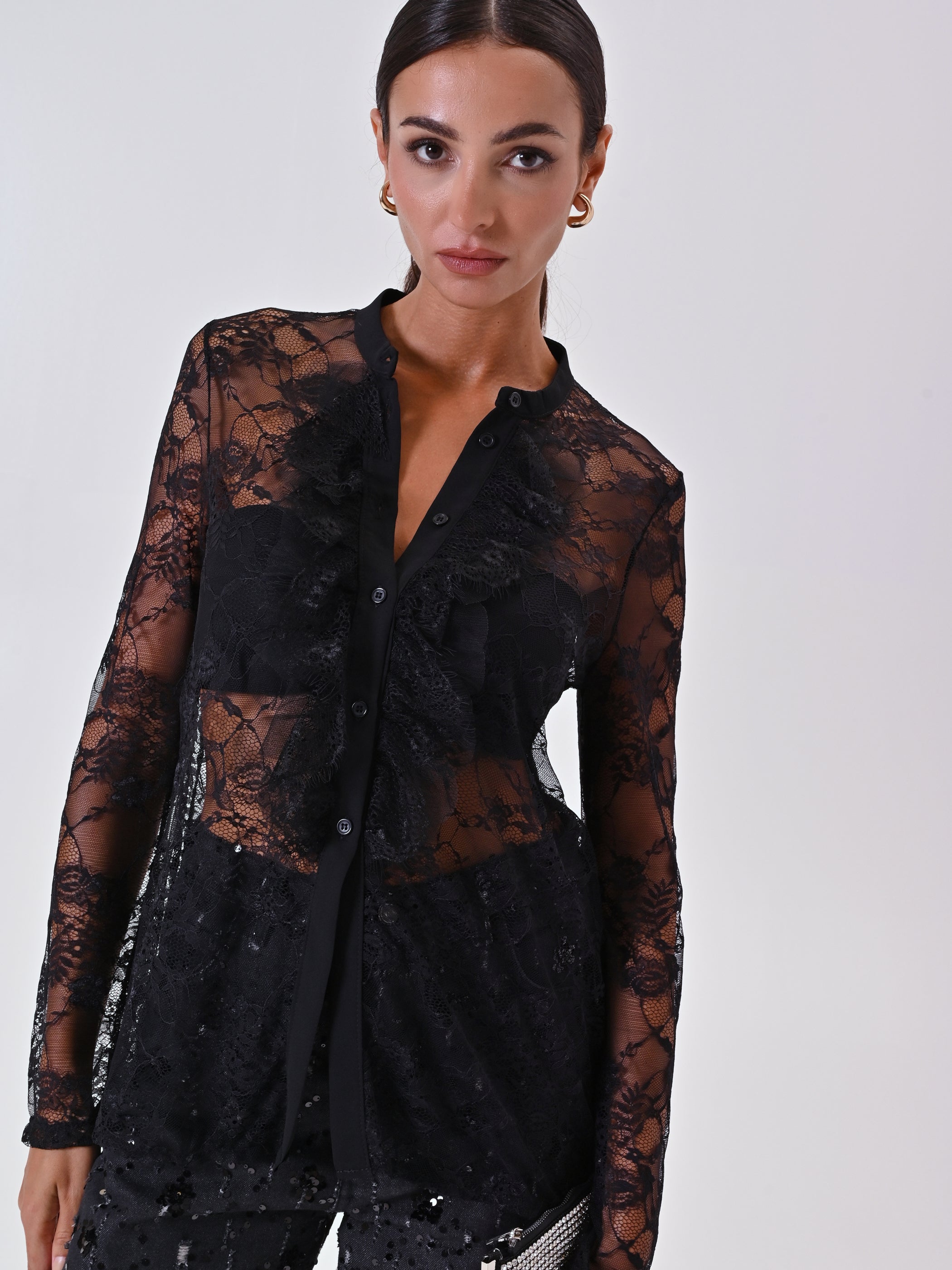 Chemise en dentelle noire