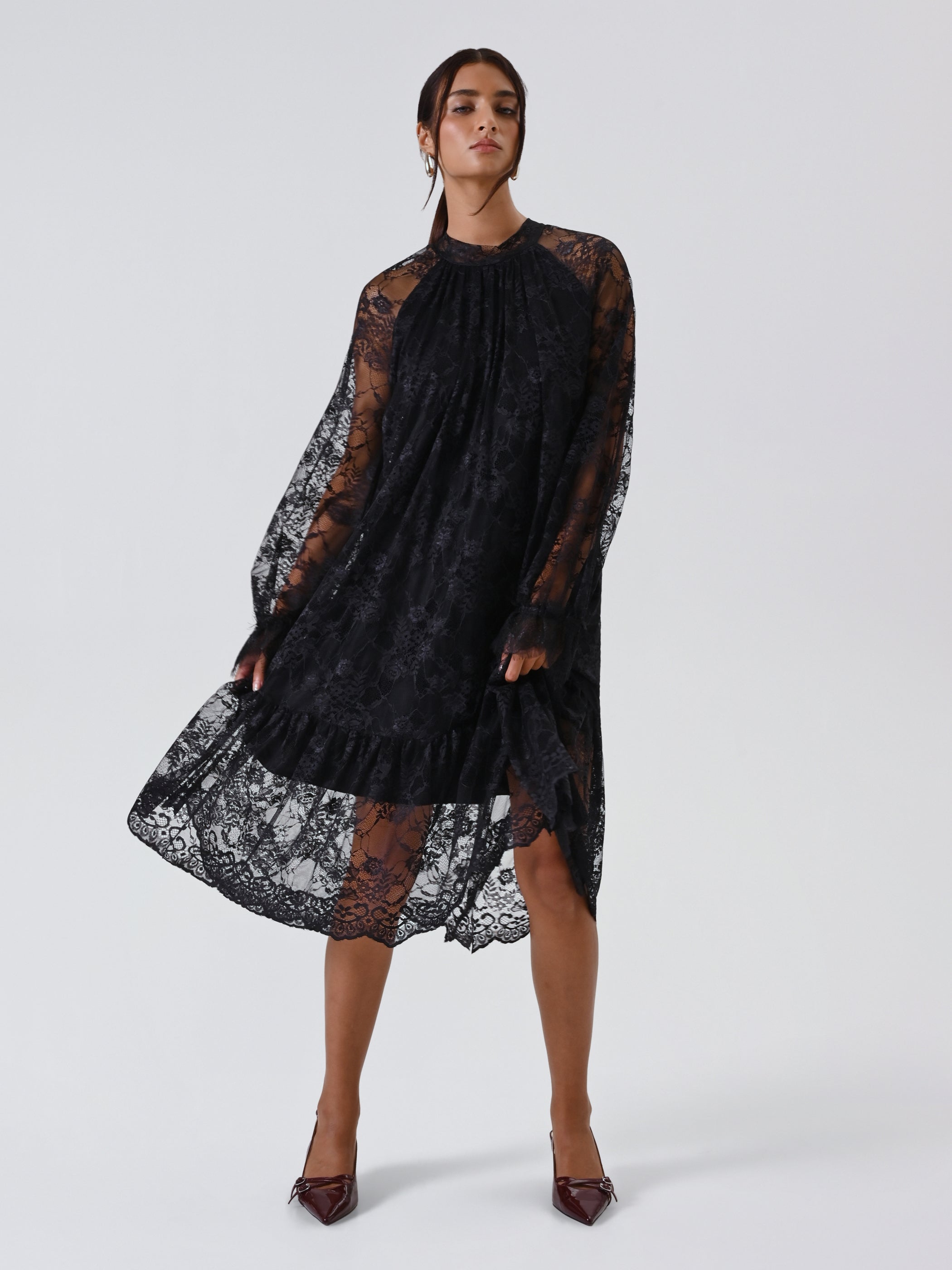 Robe en dentelle noire