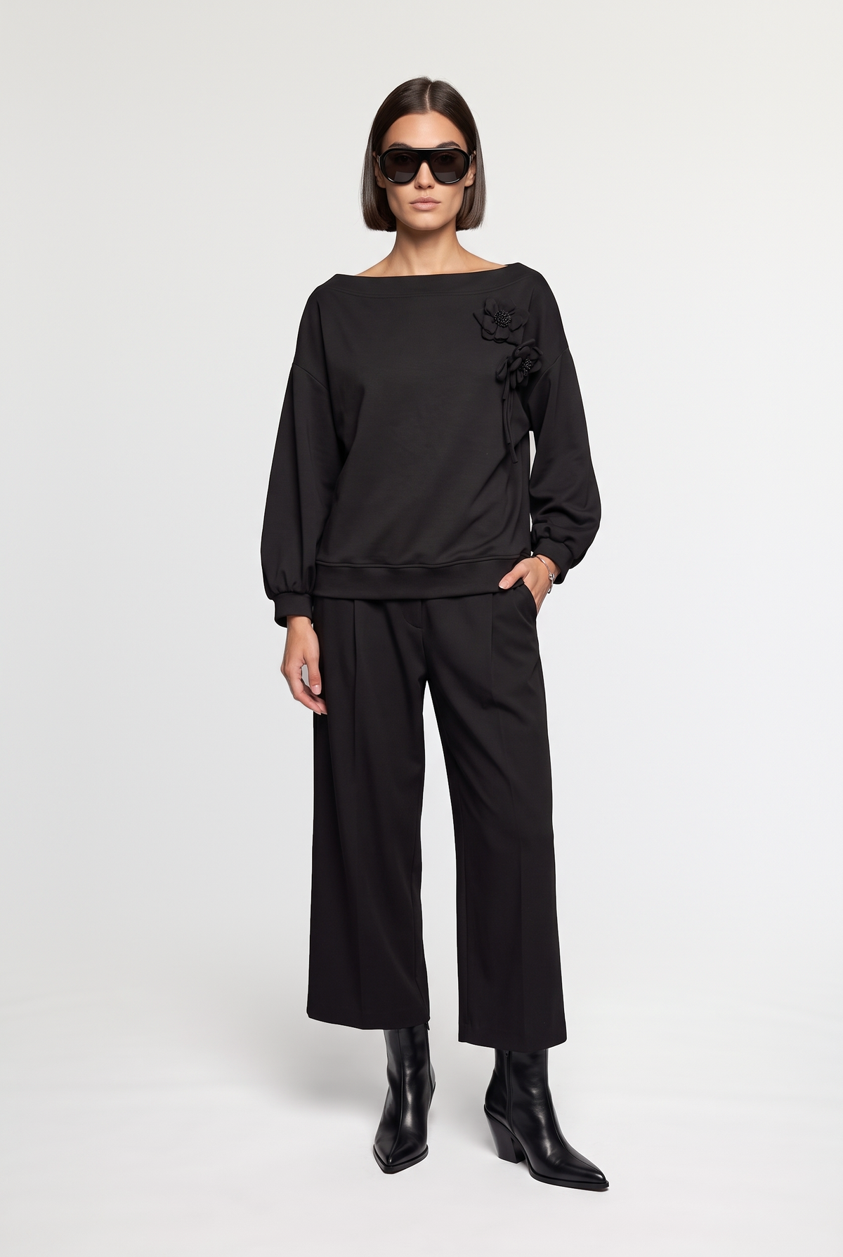 Floral Applique Top Long Slevees - Black - front view