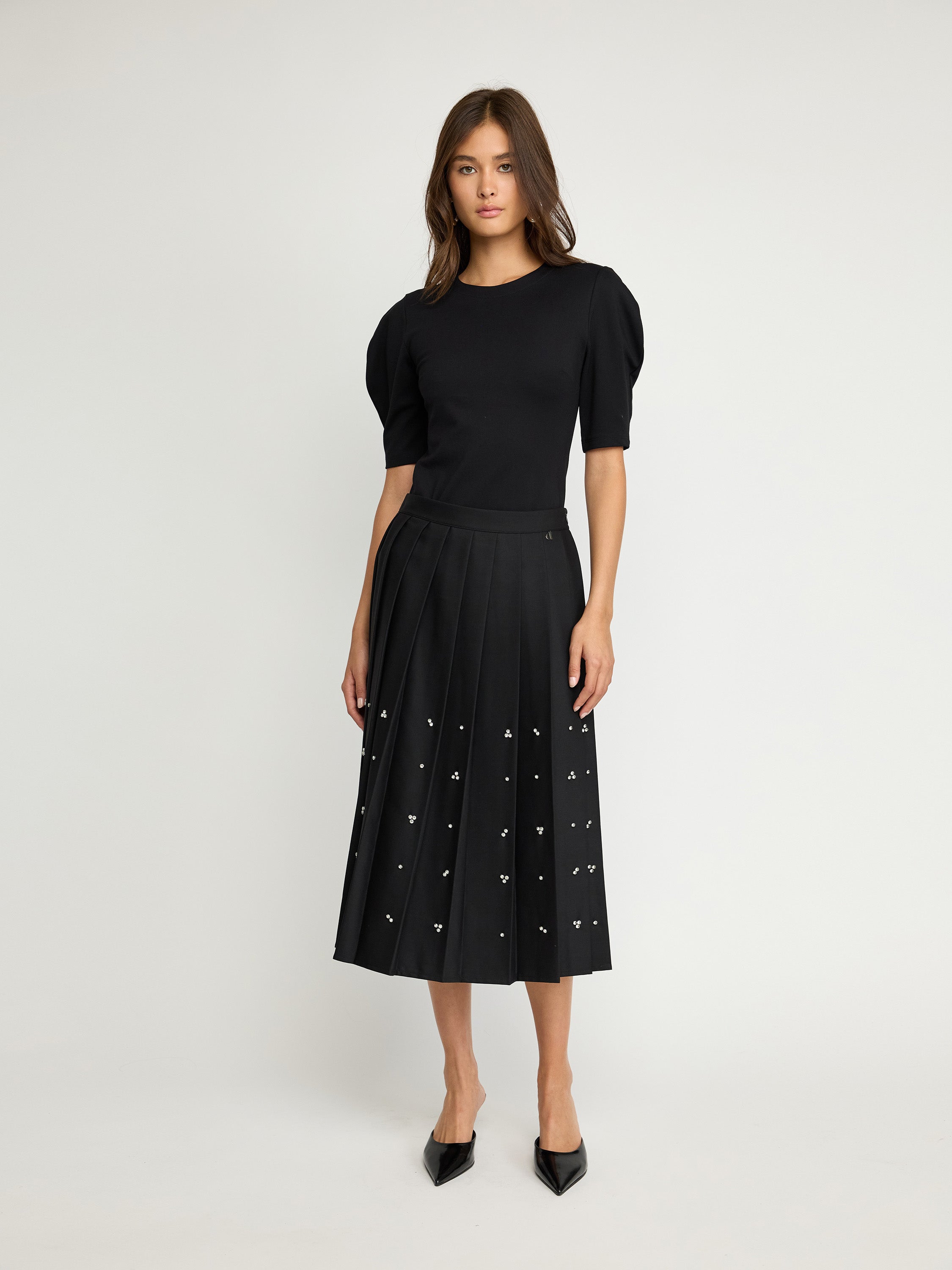 Jupe midi plissée noire ornée