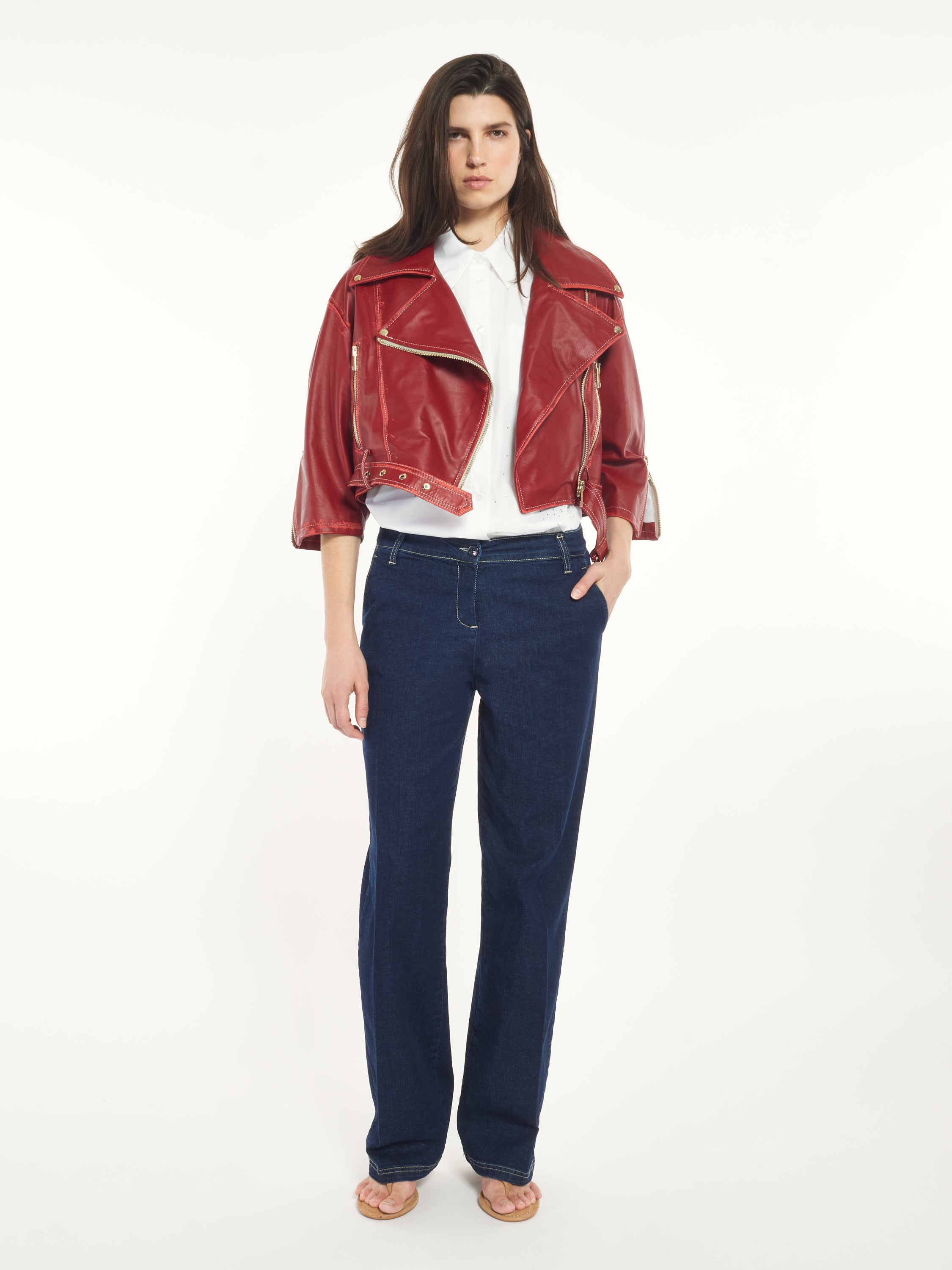 Jean à jambe droite