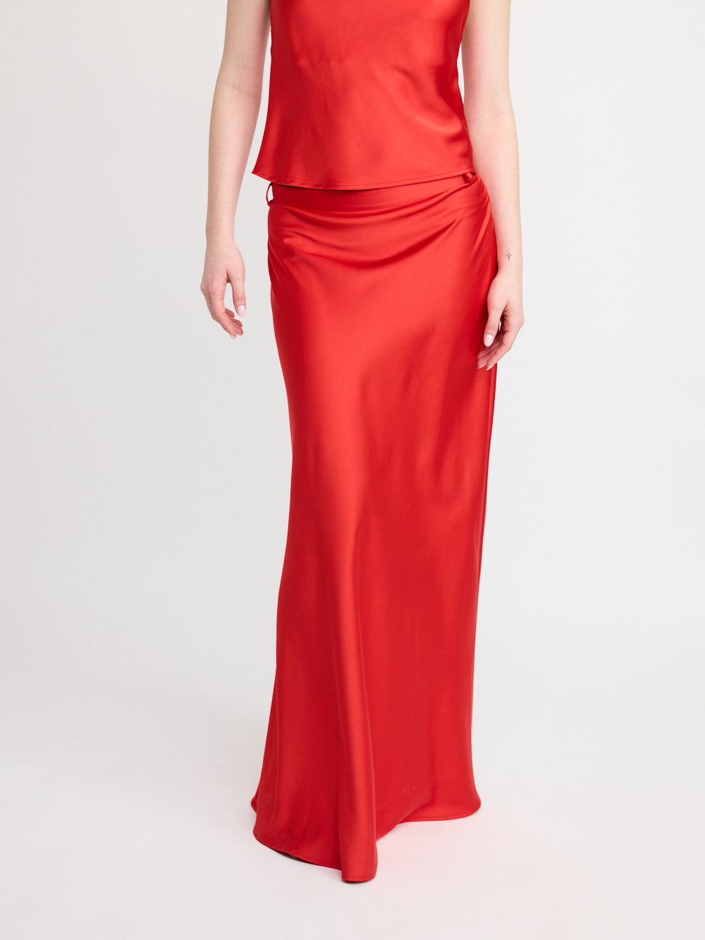 Jupe mi-longue évasée à ceinture