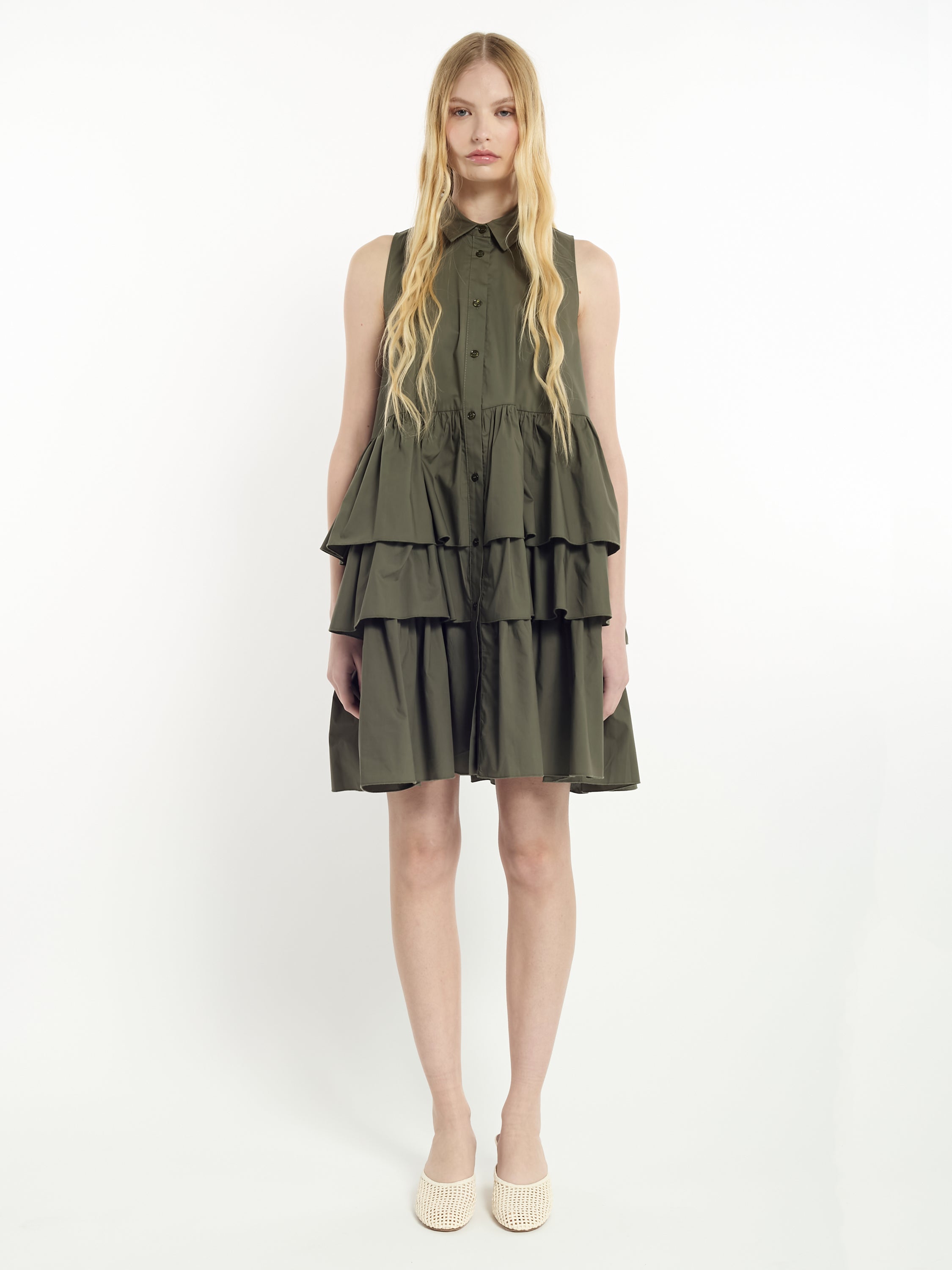 Robe courte à volants