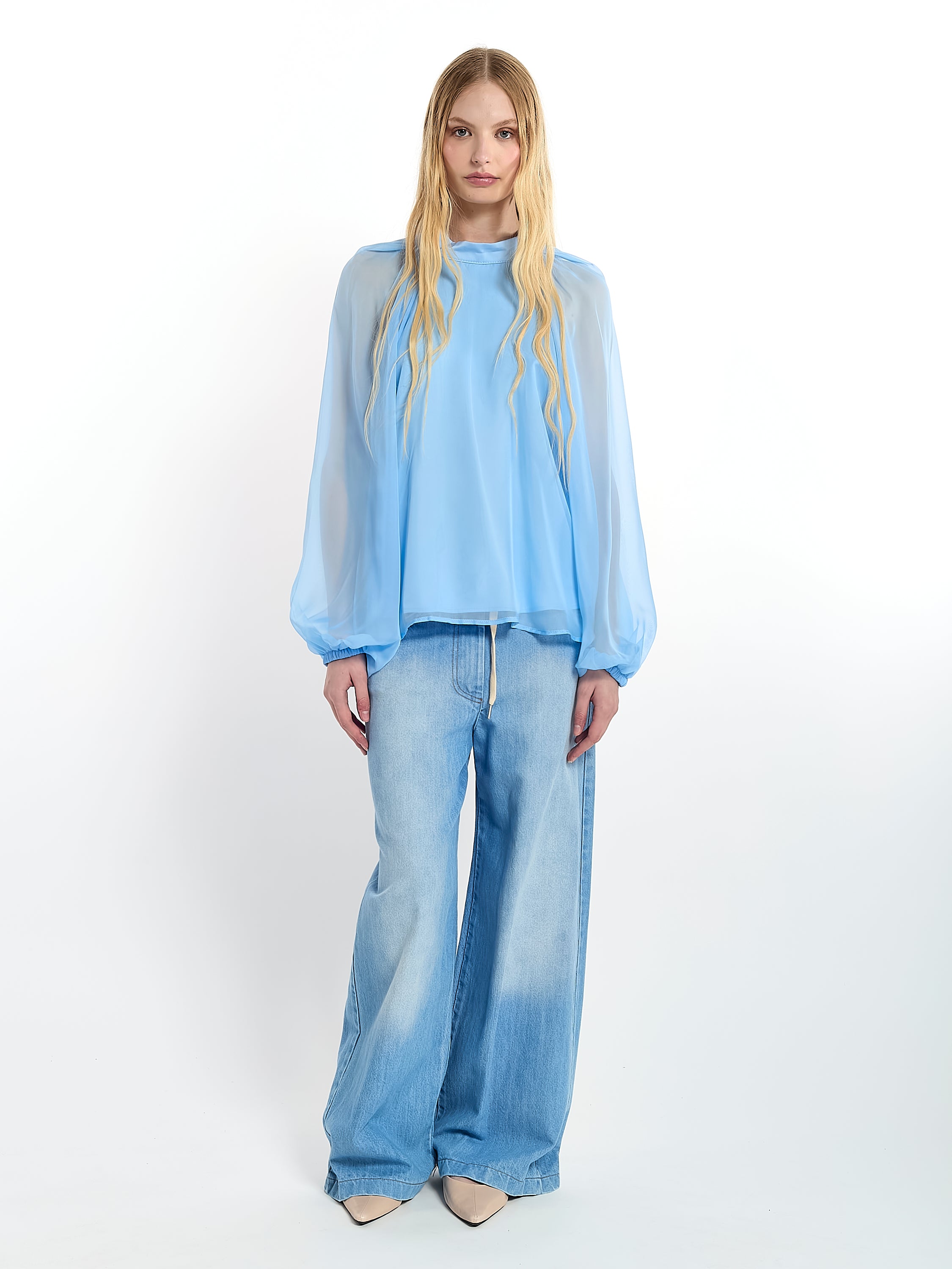 Chemise transparente à manches larges