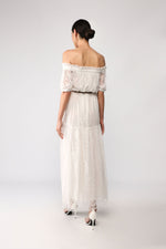 Robe longue col Bardot aspect dentelle