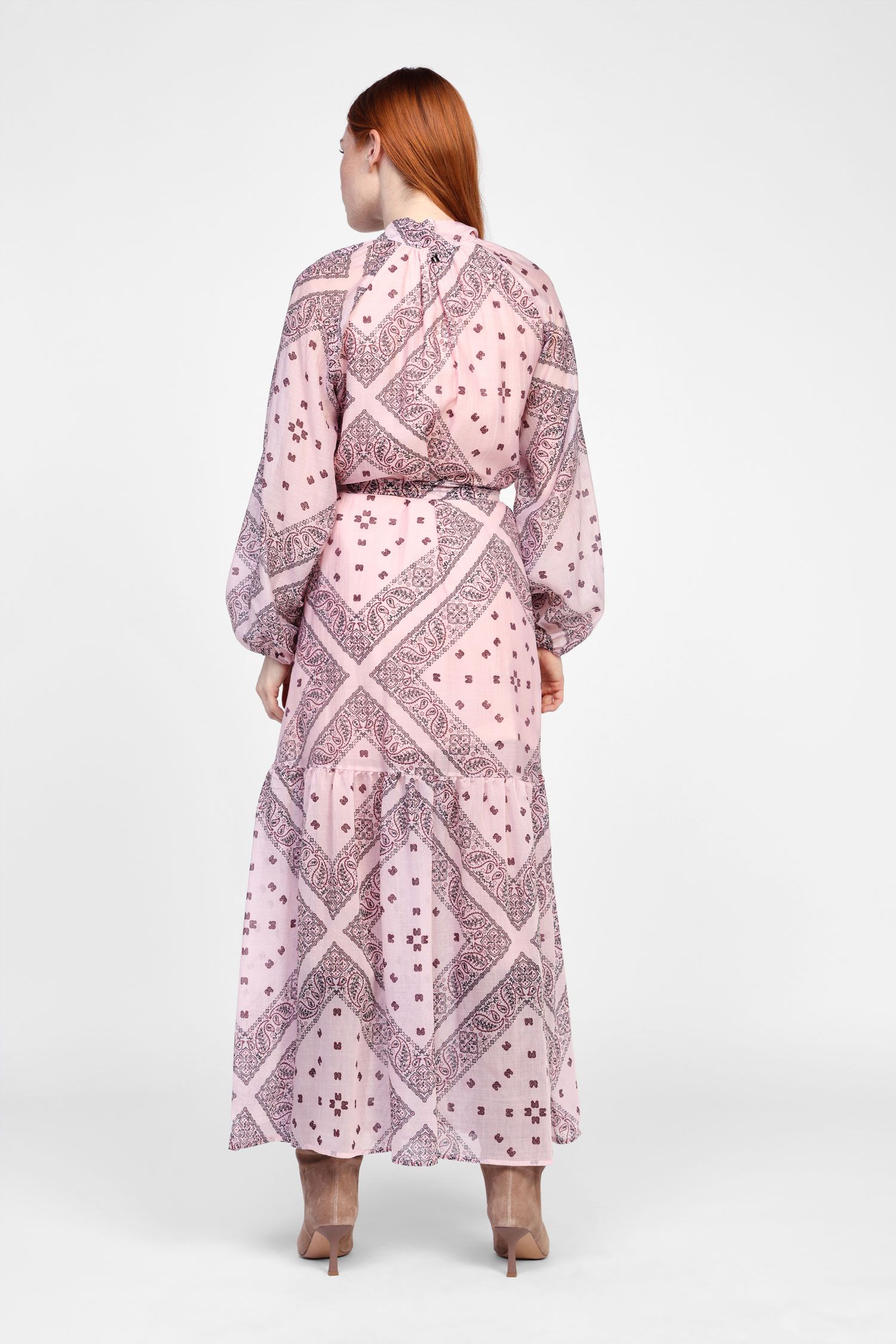Robe longue imprimée avec ceinture