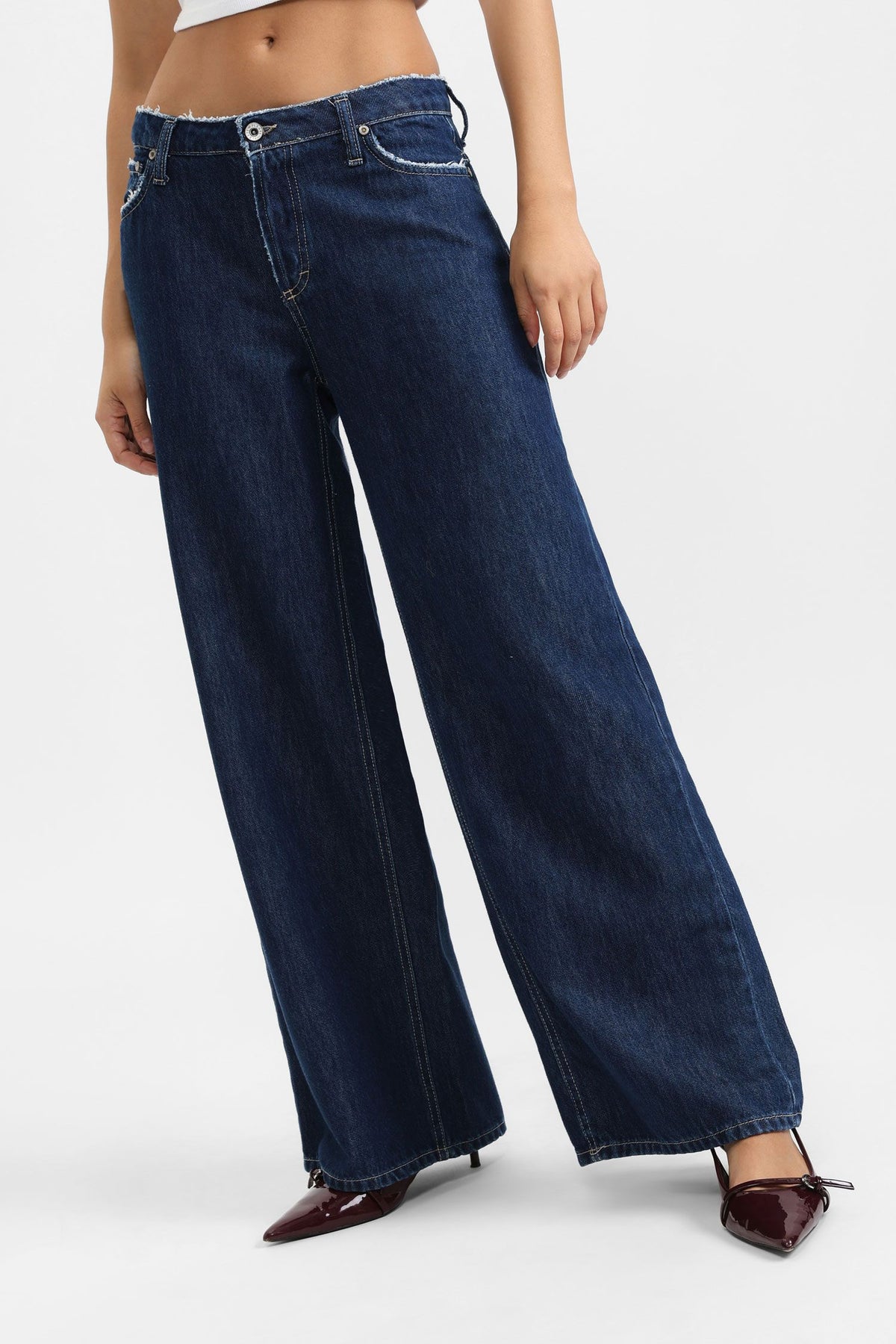 Wide-leg Jeans