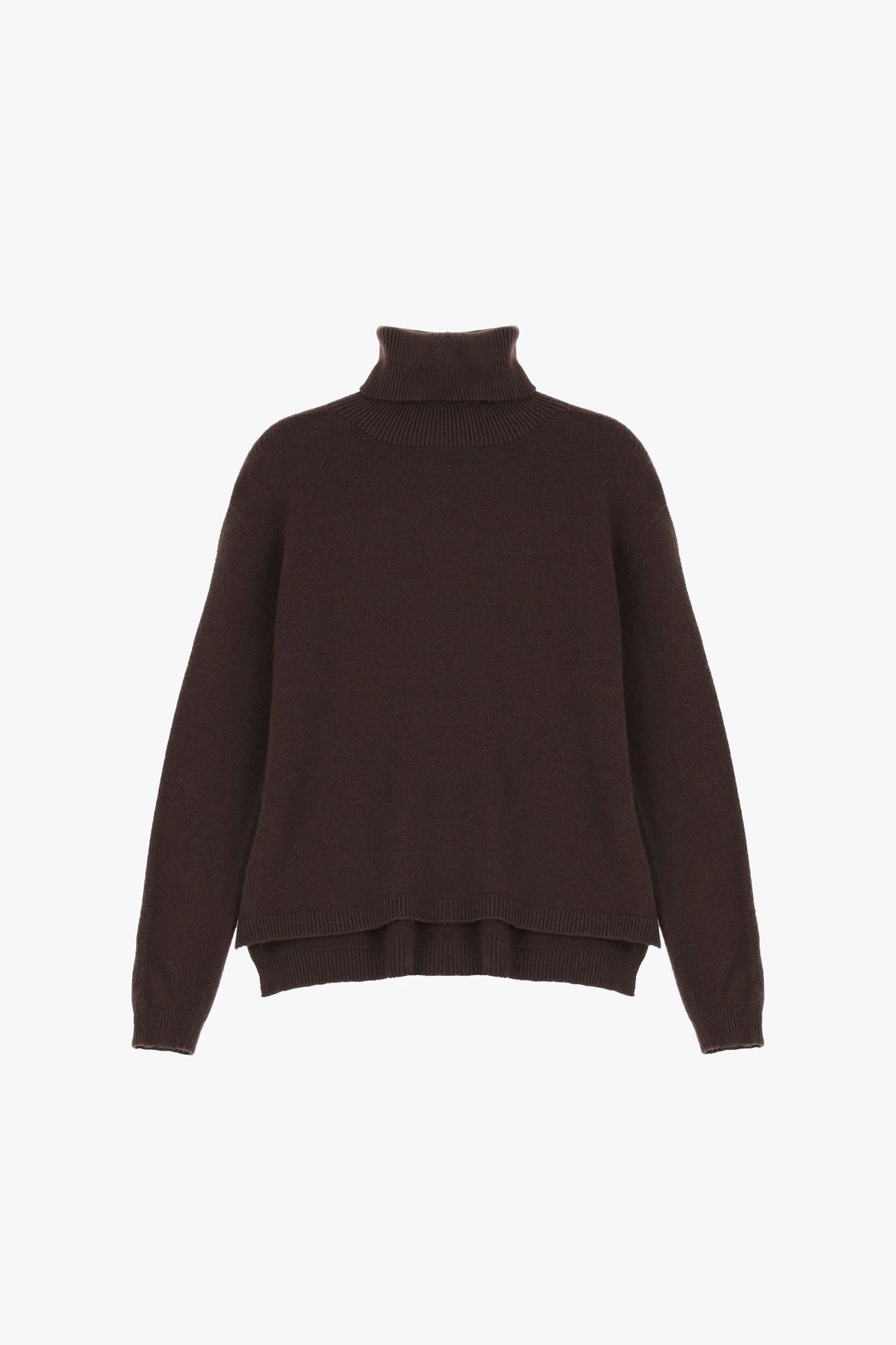 Sweater with turtleneck and long sleeves