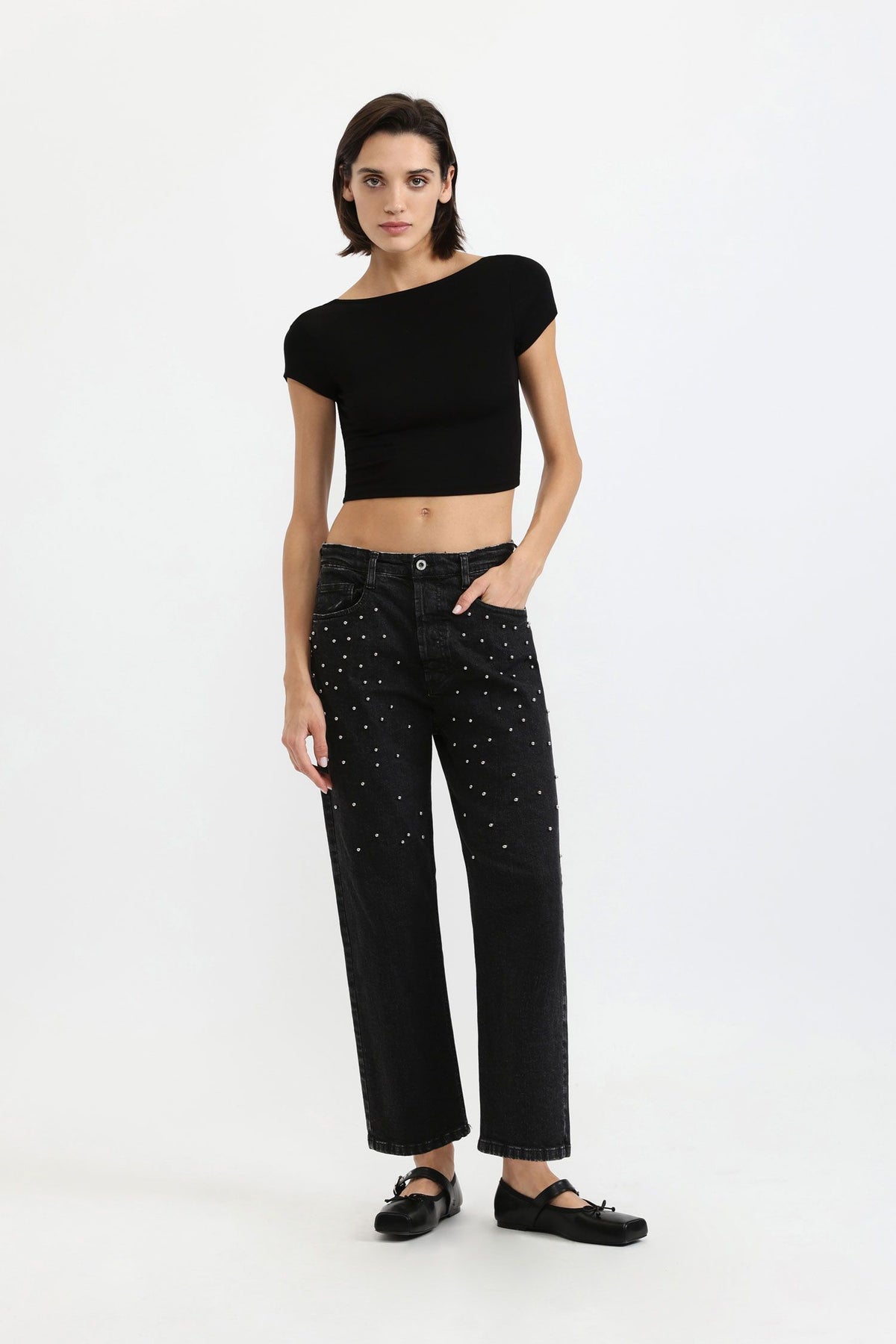 Cropped Jeans with Studs