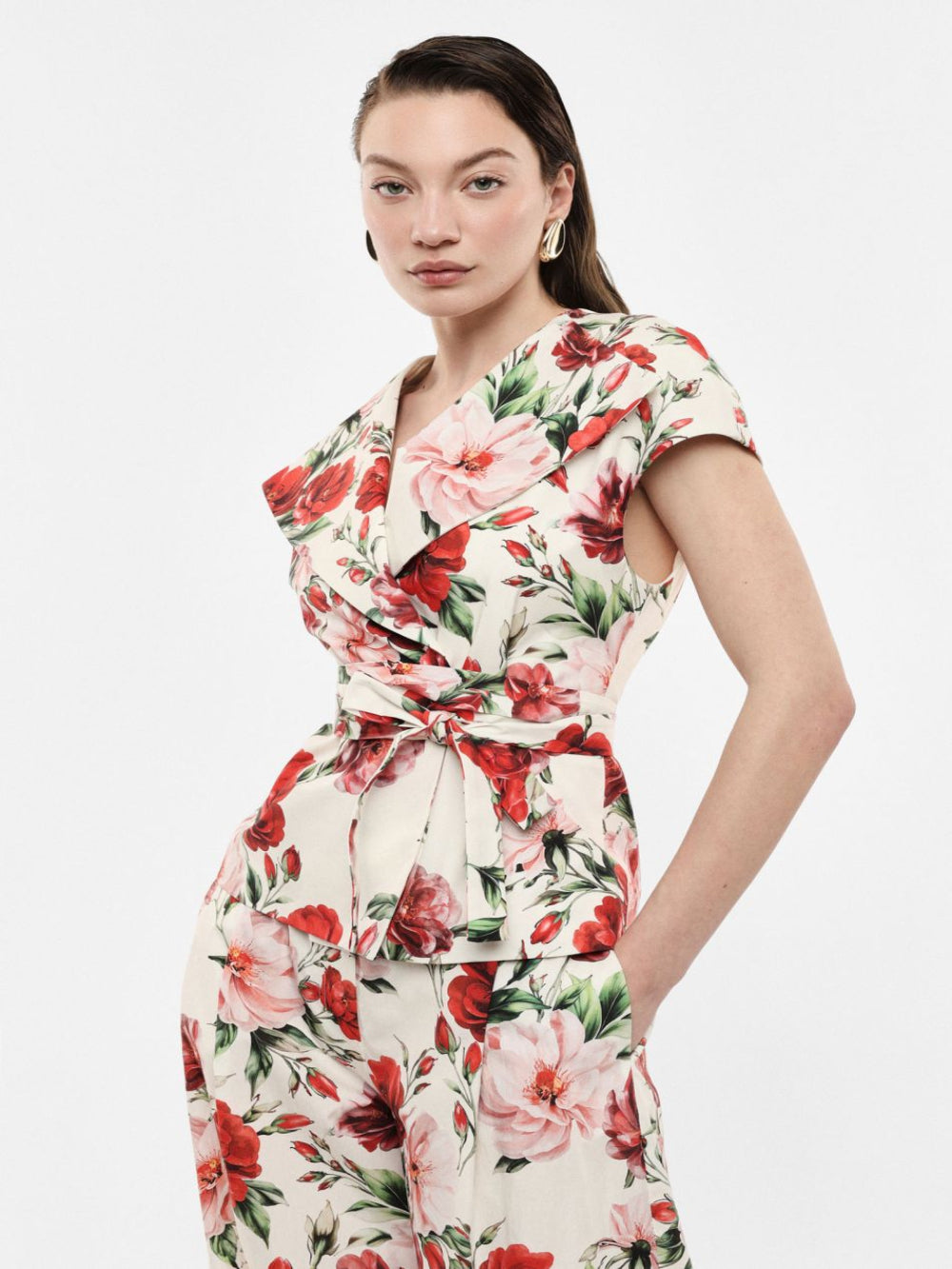 Gilet avec ceinture et imprimé floral