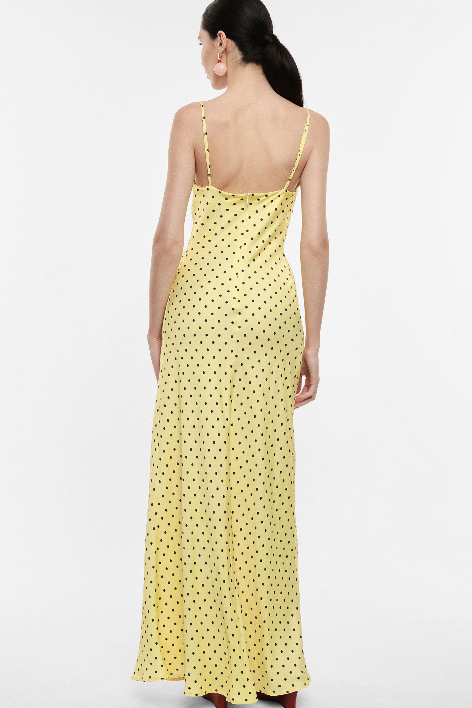 Robe jaune à pois
