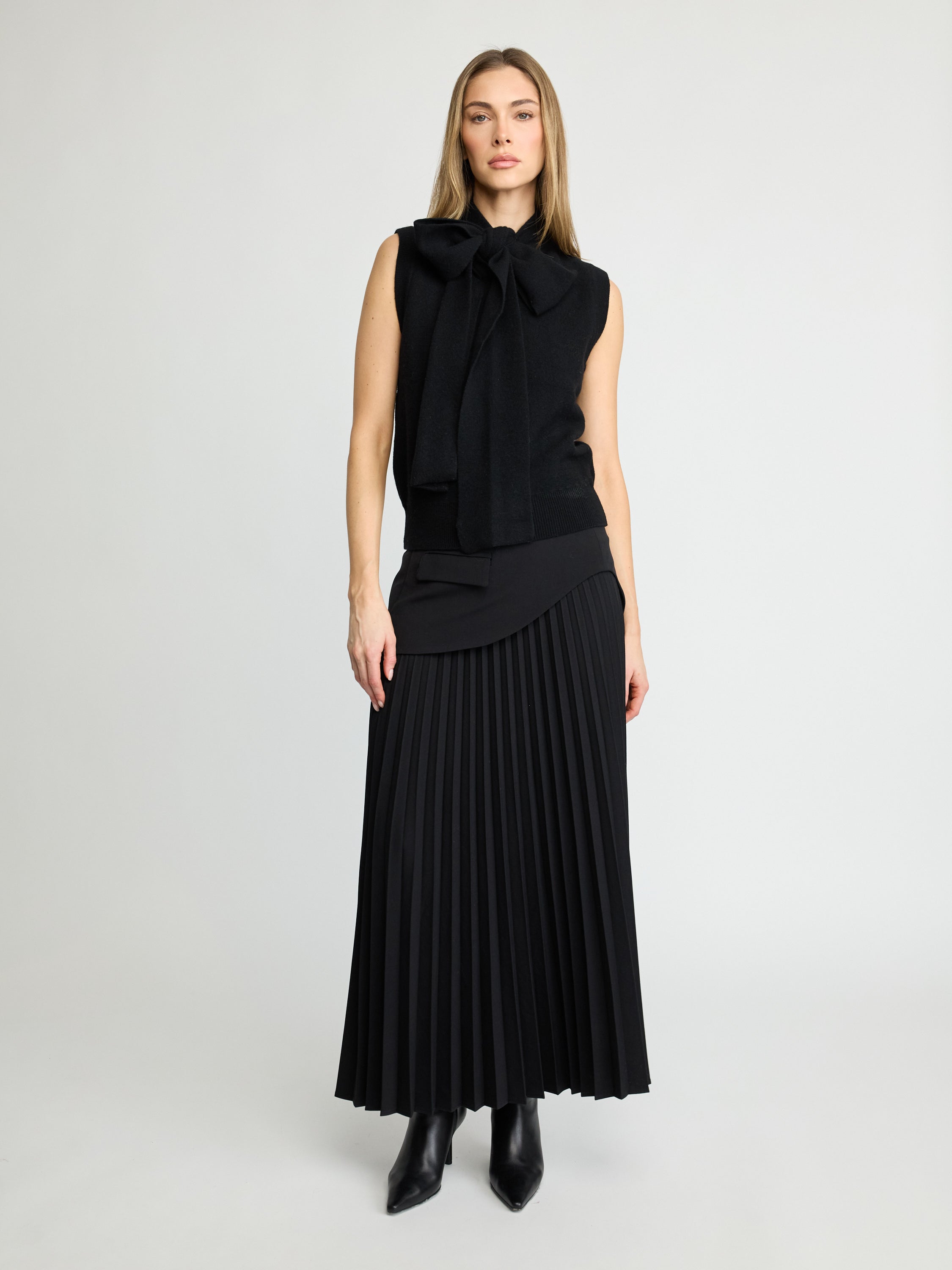 Sleeveless Bow-Neck Knit Top