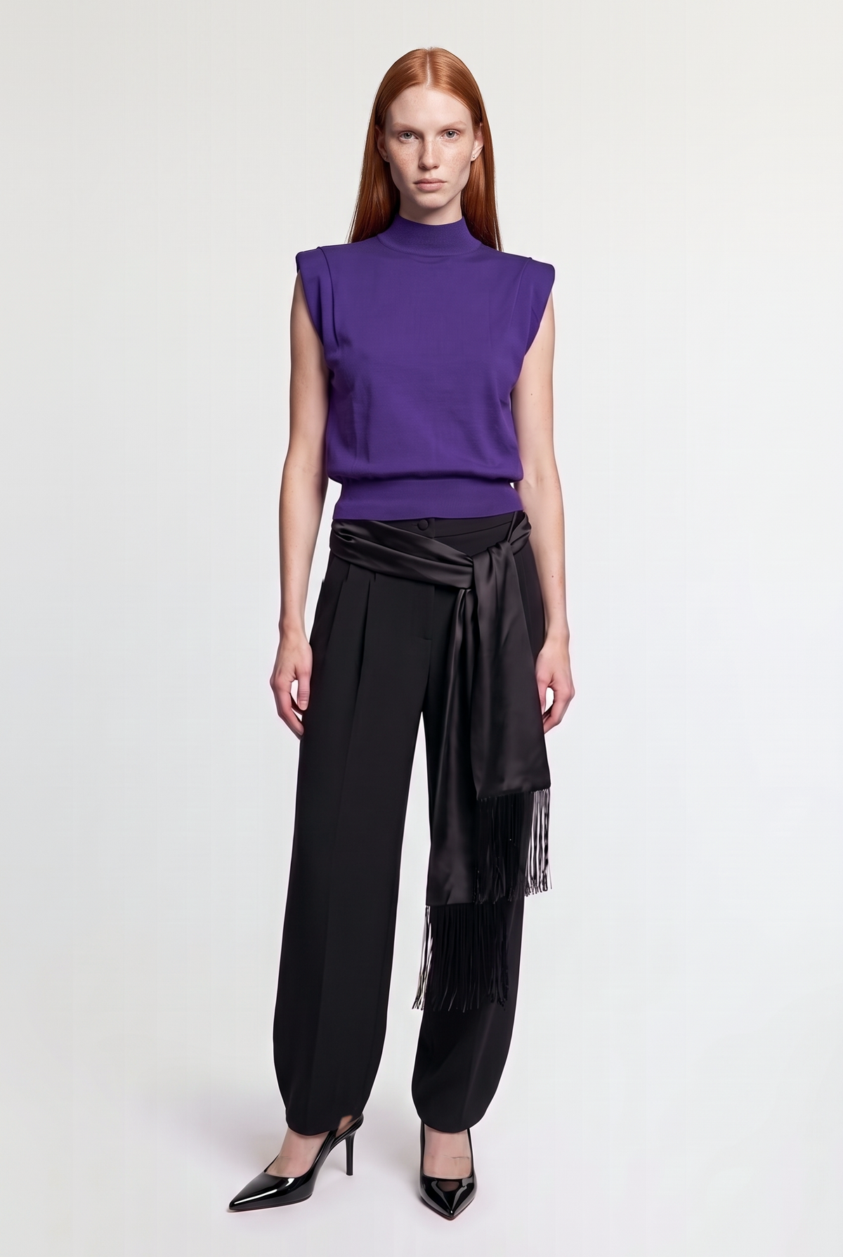 Sleeveless mock-neck knit - Purple - front view