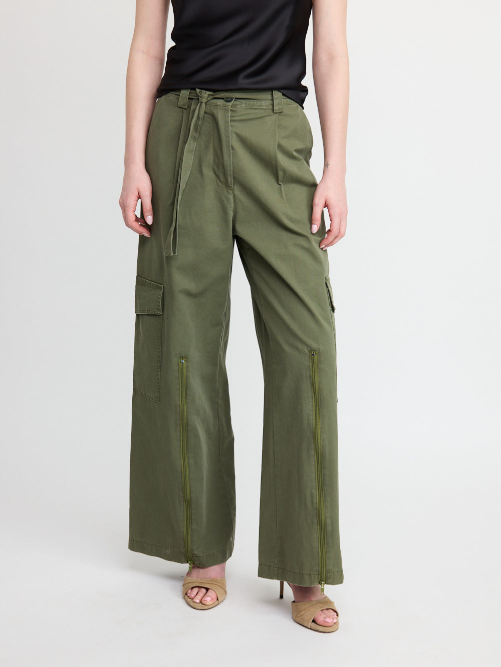 Pantalon cargo à jambes larges