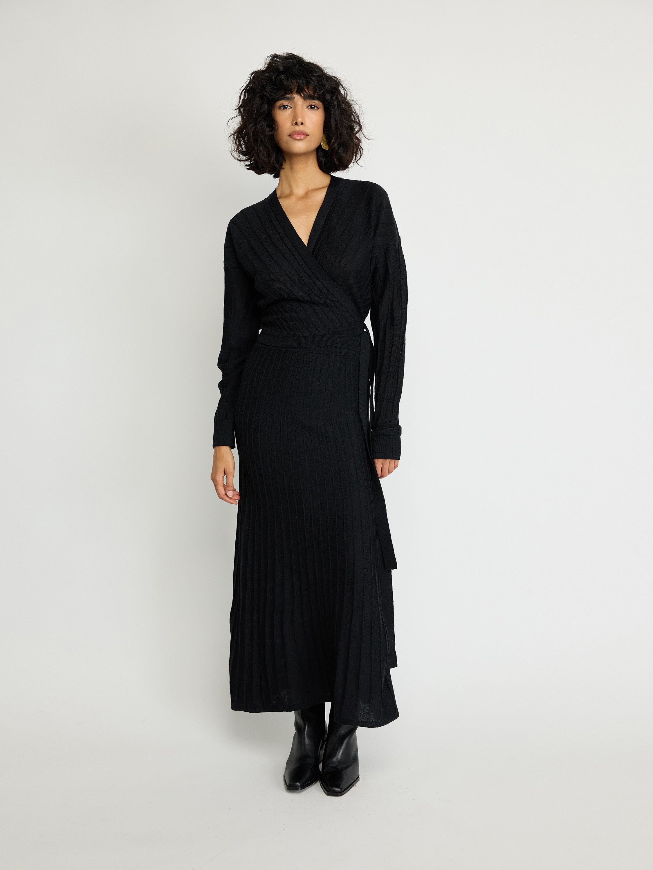 Ribbed Knit Midi Skirt