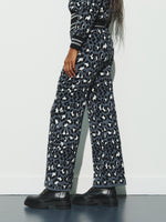 Pantalon en maille imprimé léopard