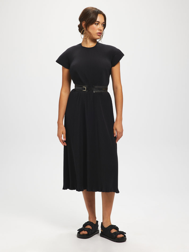 Robe raglan plissée