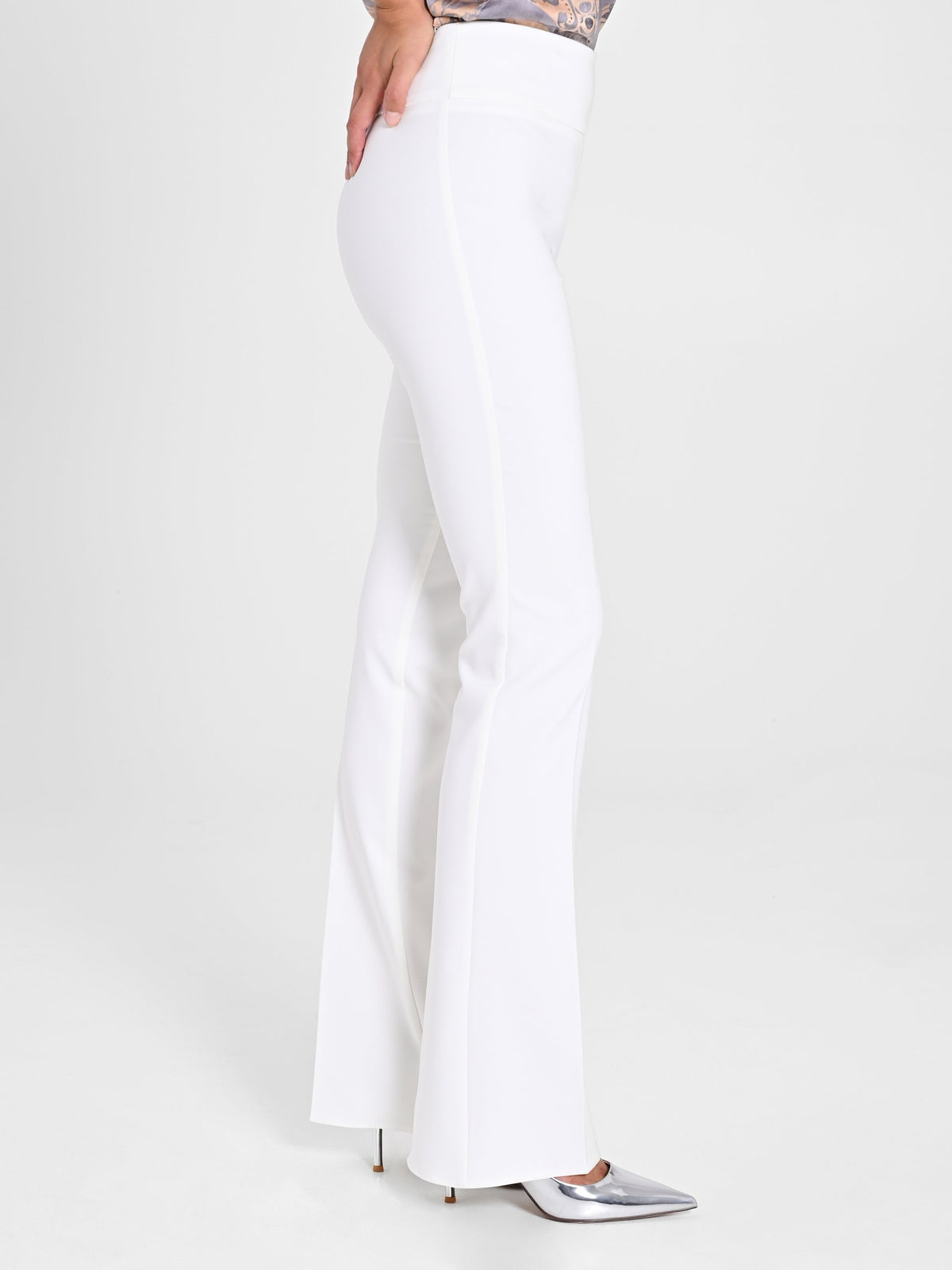 Pantalon évasé en tissu technique blanc