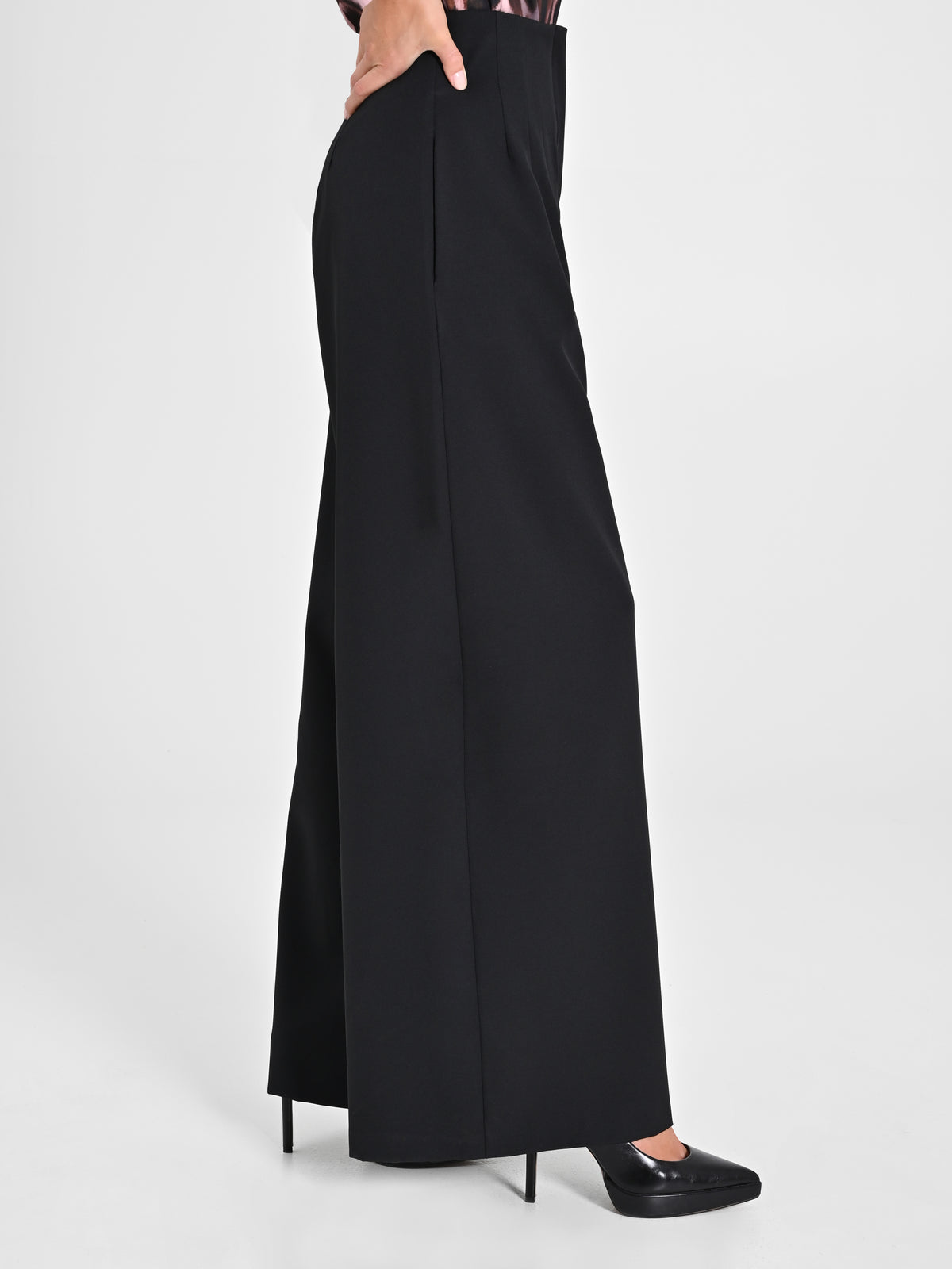 Black Wide-leg Trousers