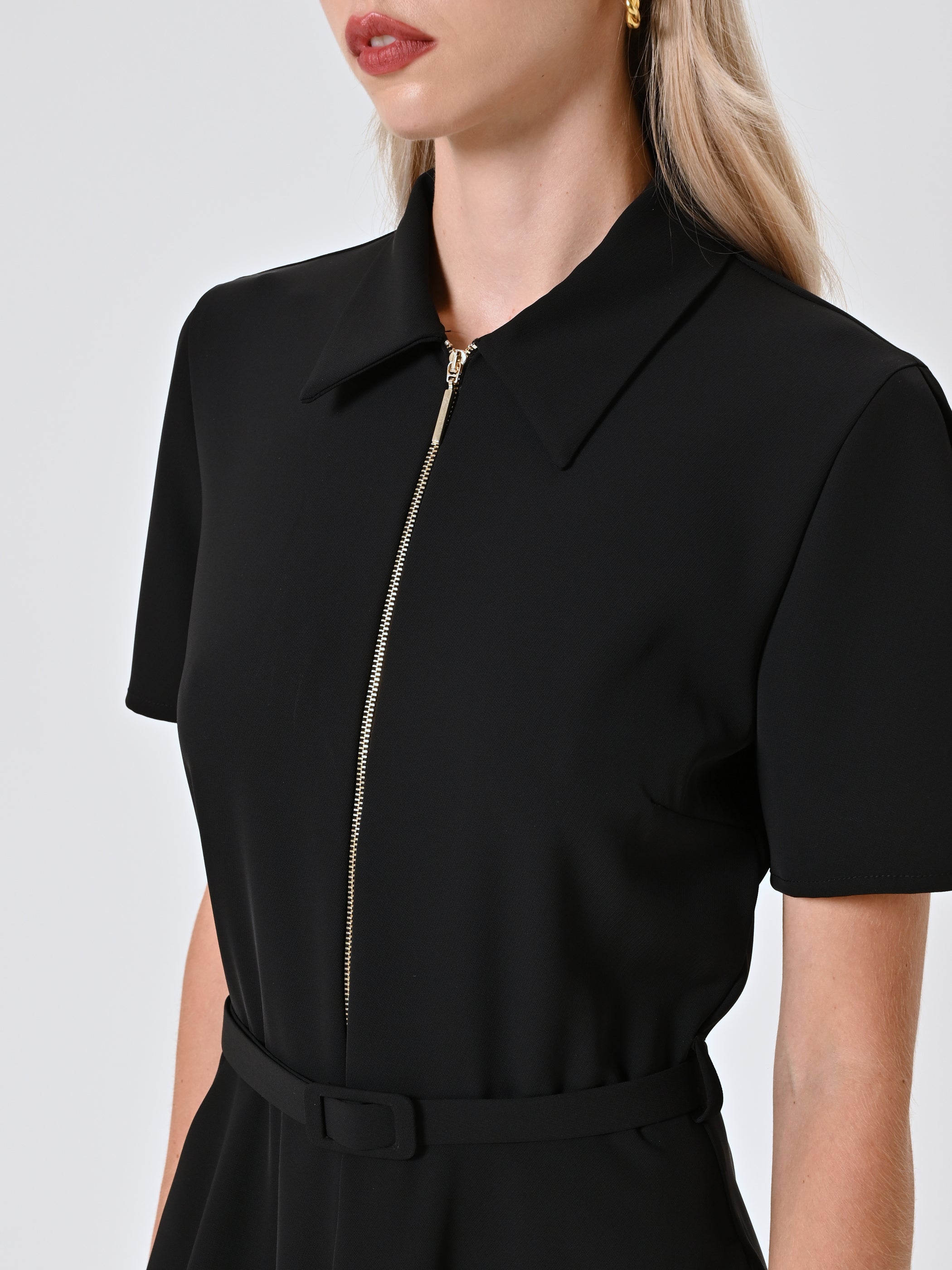 Dress with Zip and Collar