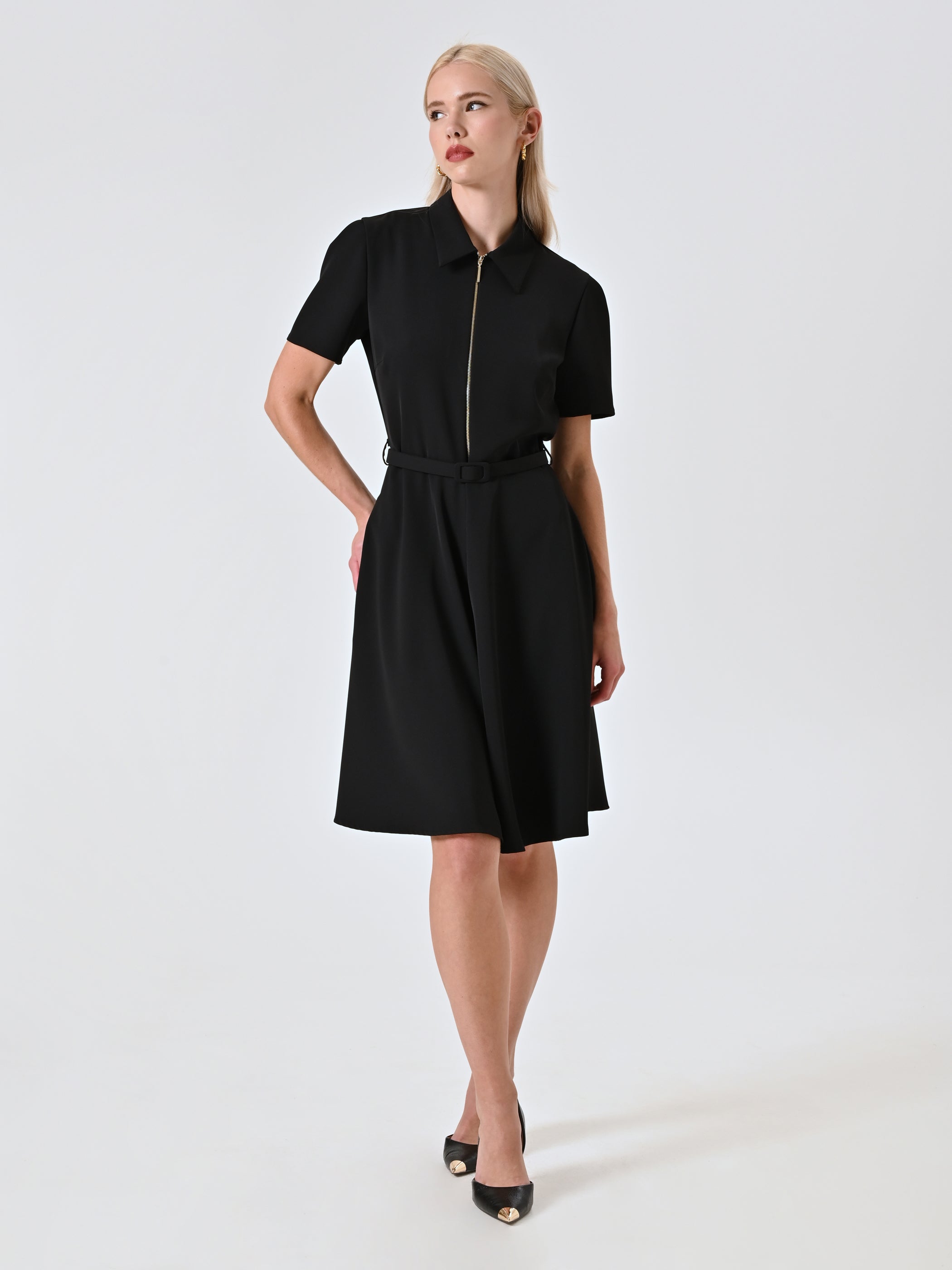 Dress with Zip and Collar