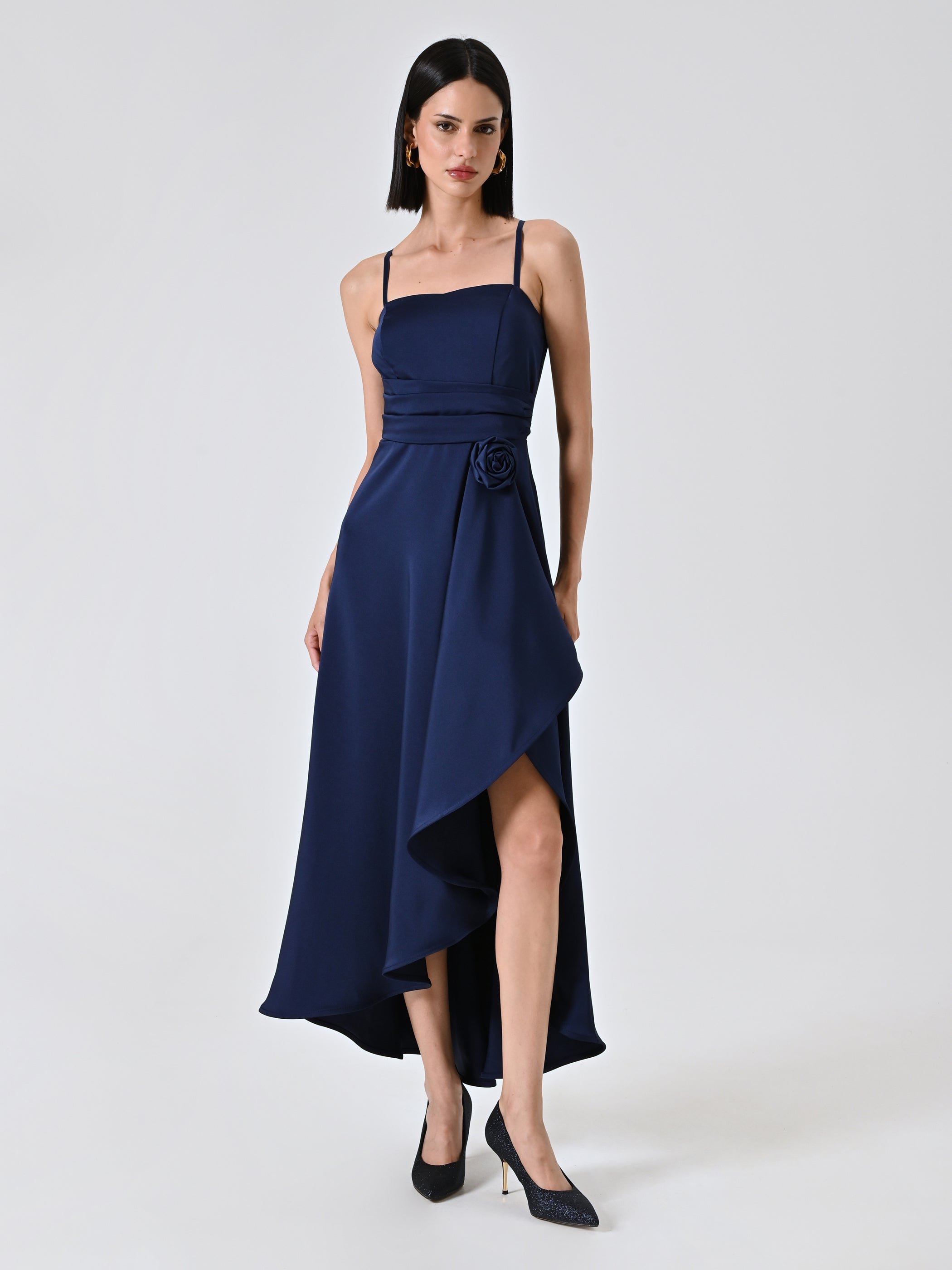 Robe asymétrique en satin pour femme