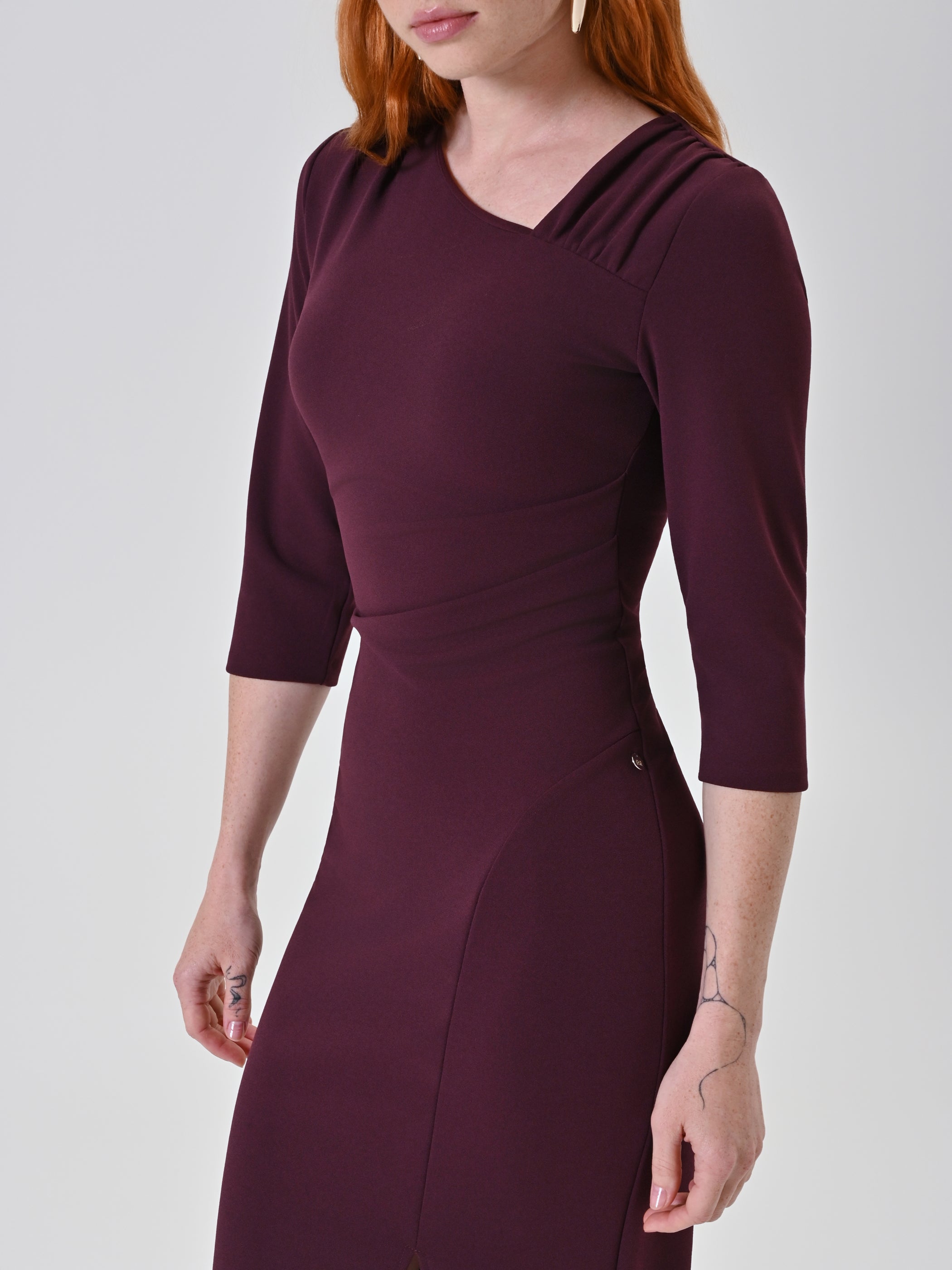 Robe fourreau midi bordeaux