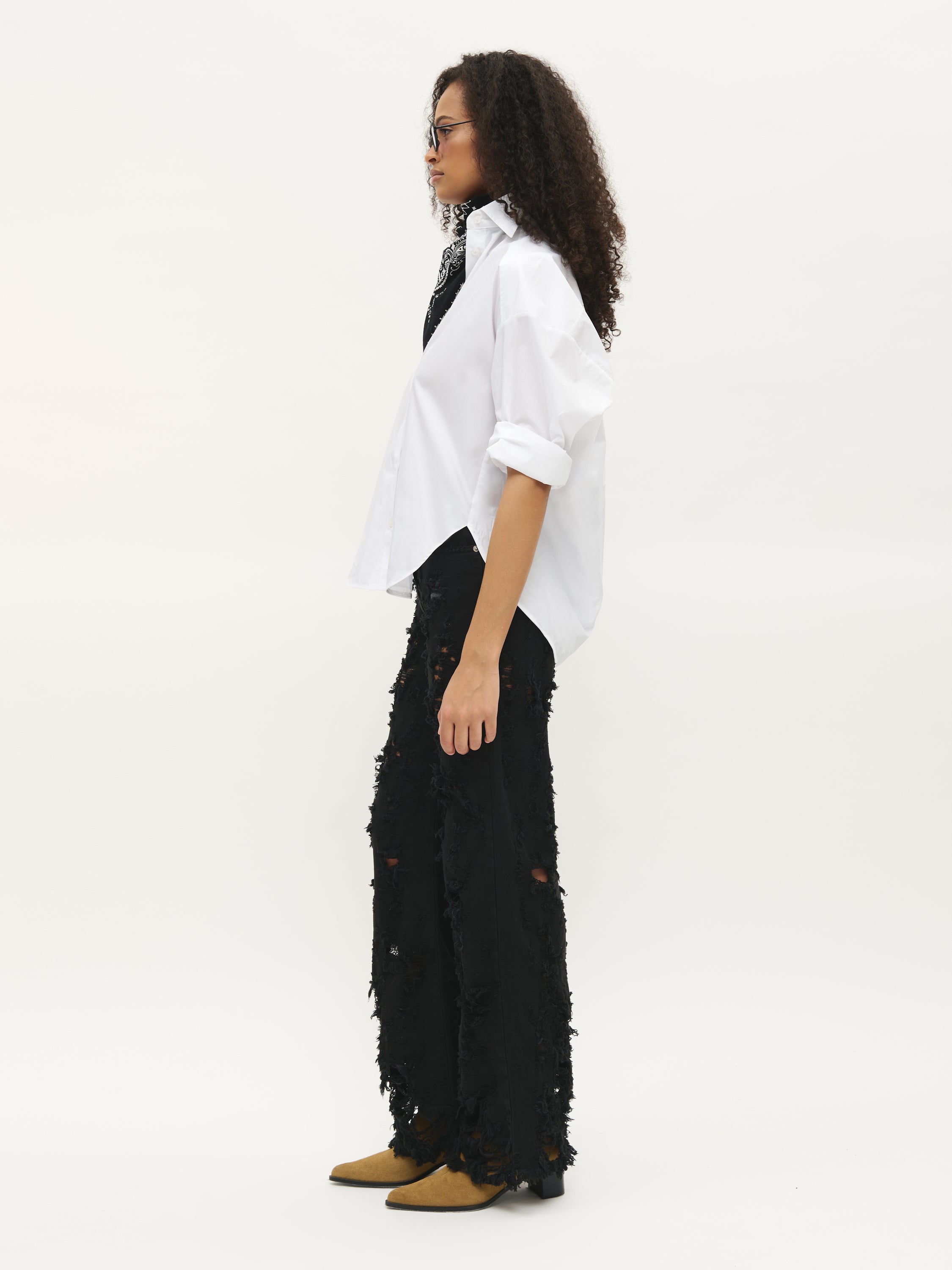 Shirt with classic collar