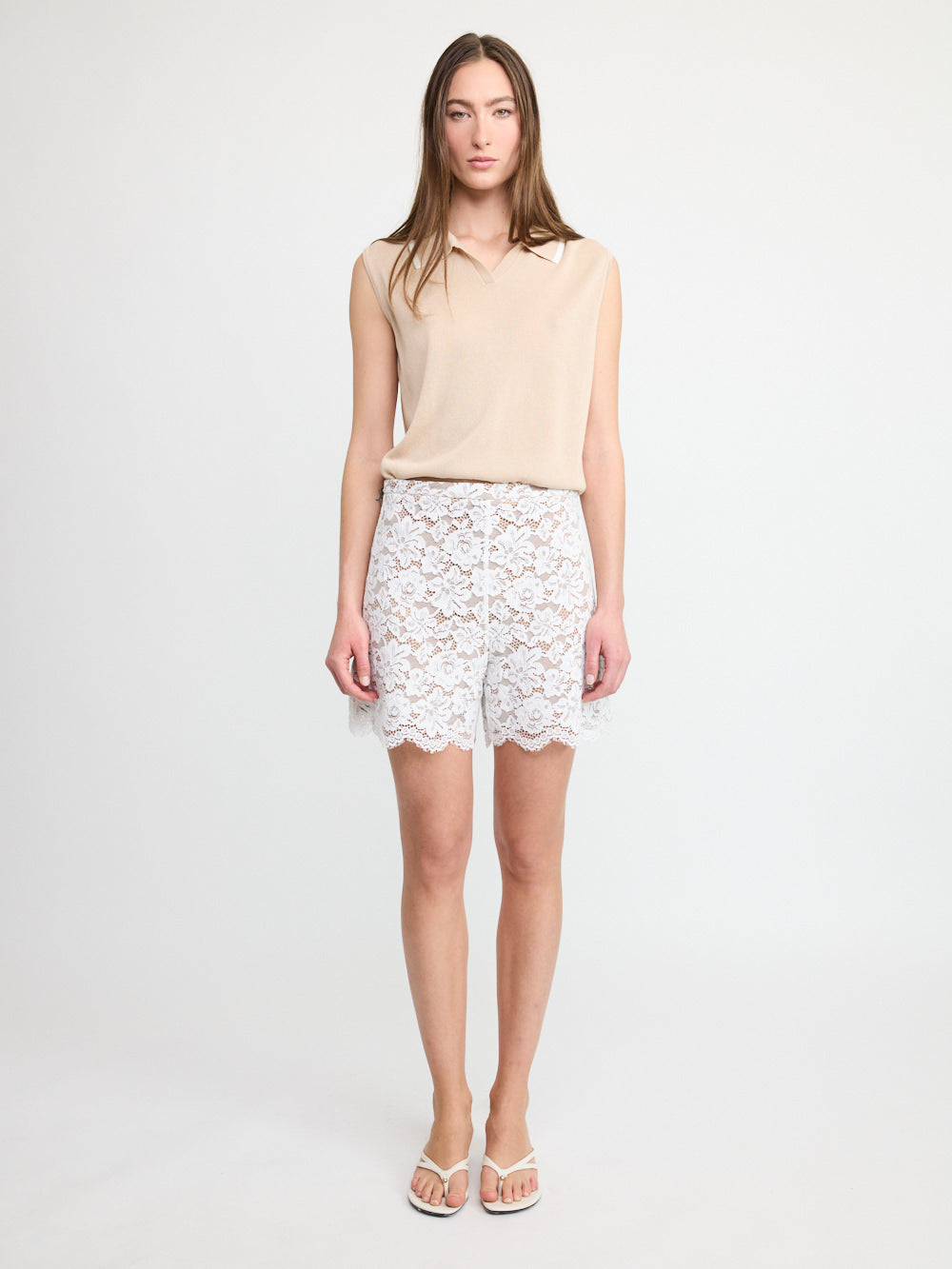 Short en dentelle florale