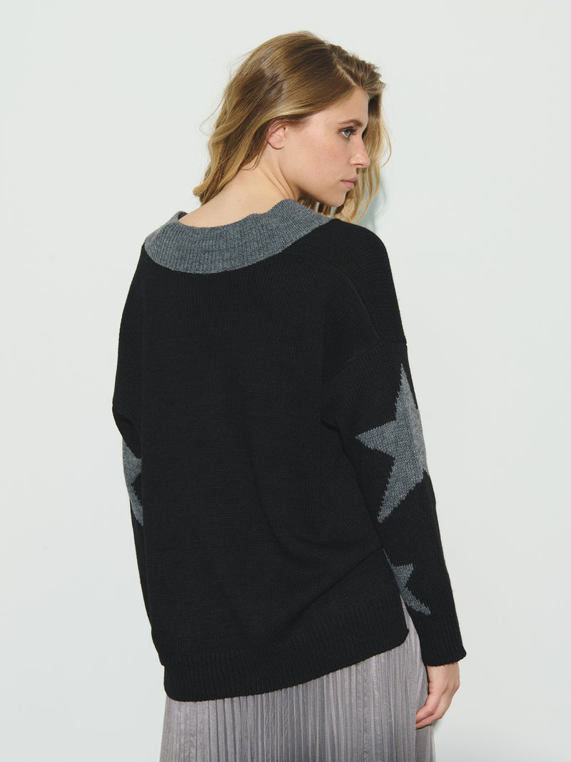 Star detail v-neck sweater