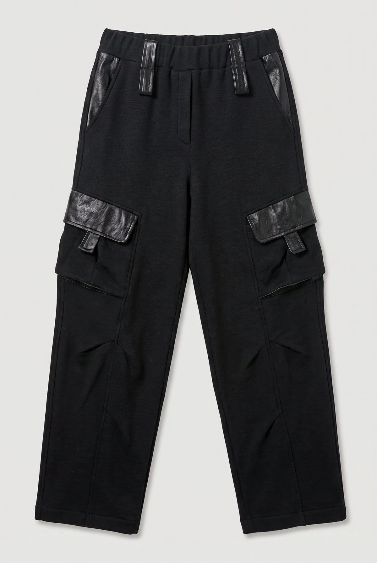 Faux-Leather-Trim Cargo Bermuda Shorts - Black - flat lay