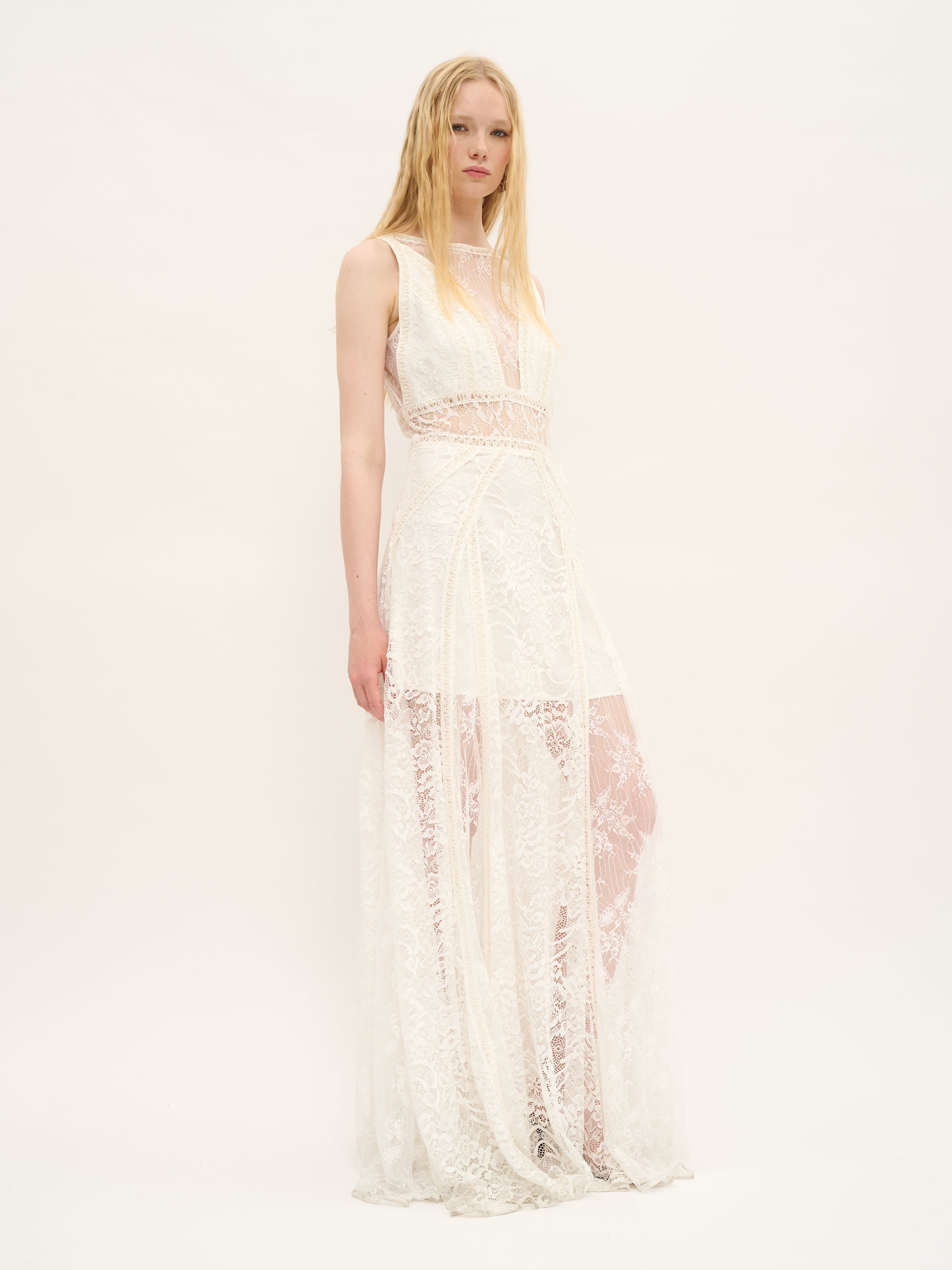 Robe illusion en dentelle sans manches ivoire