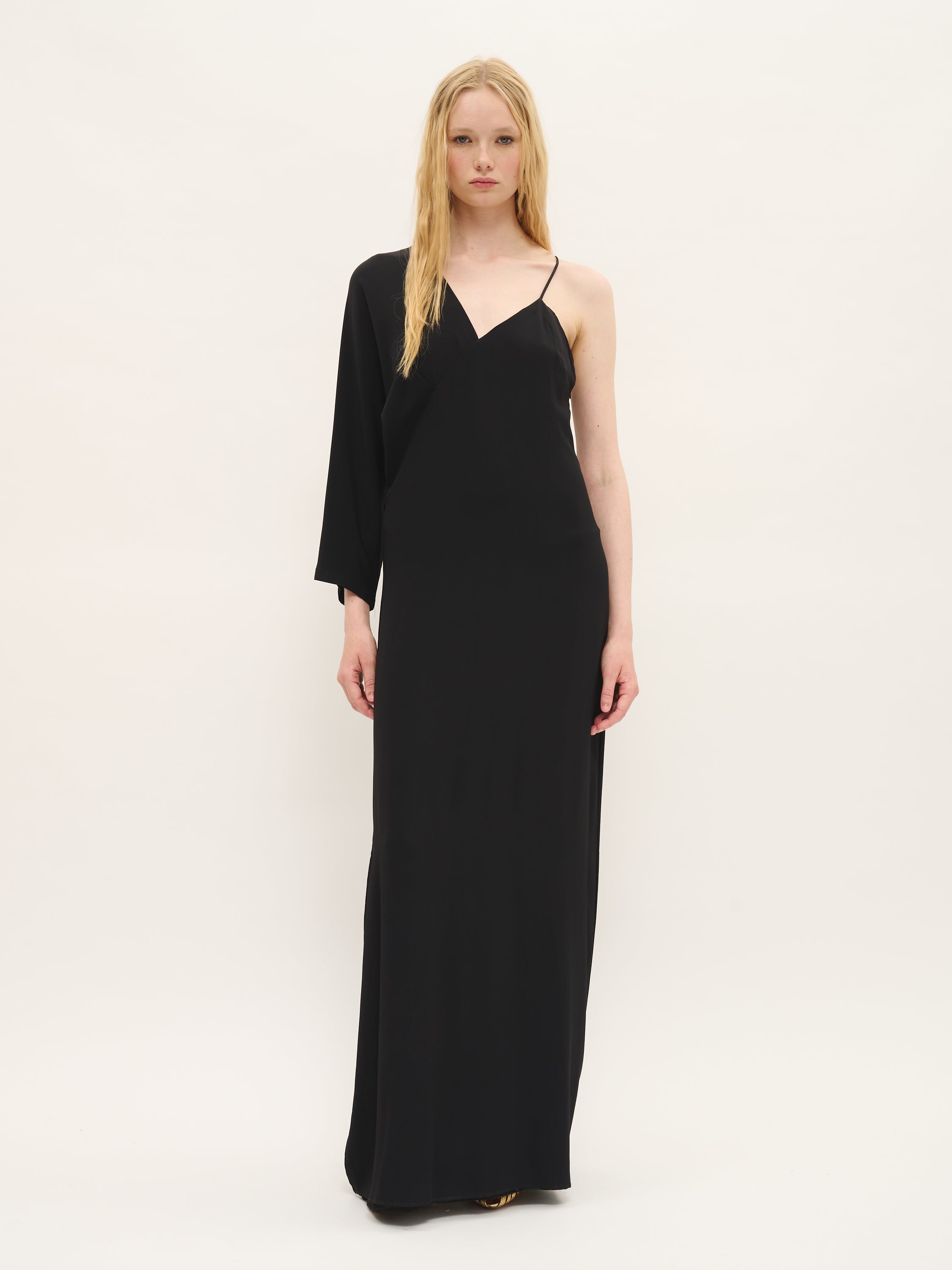 Robe de soirée asymétrique à une manche noire