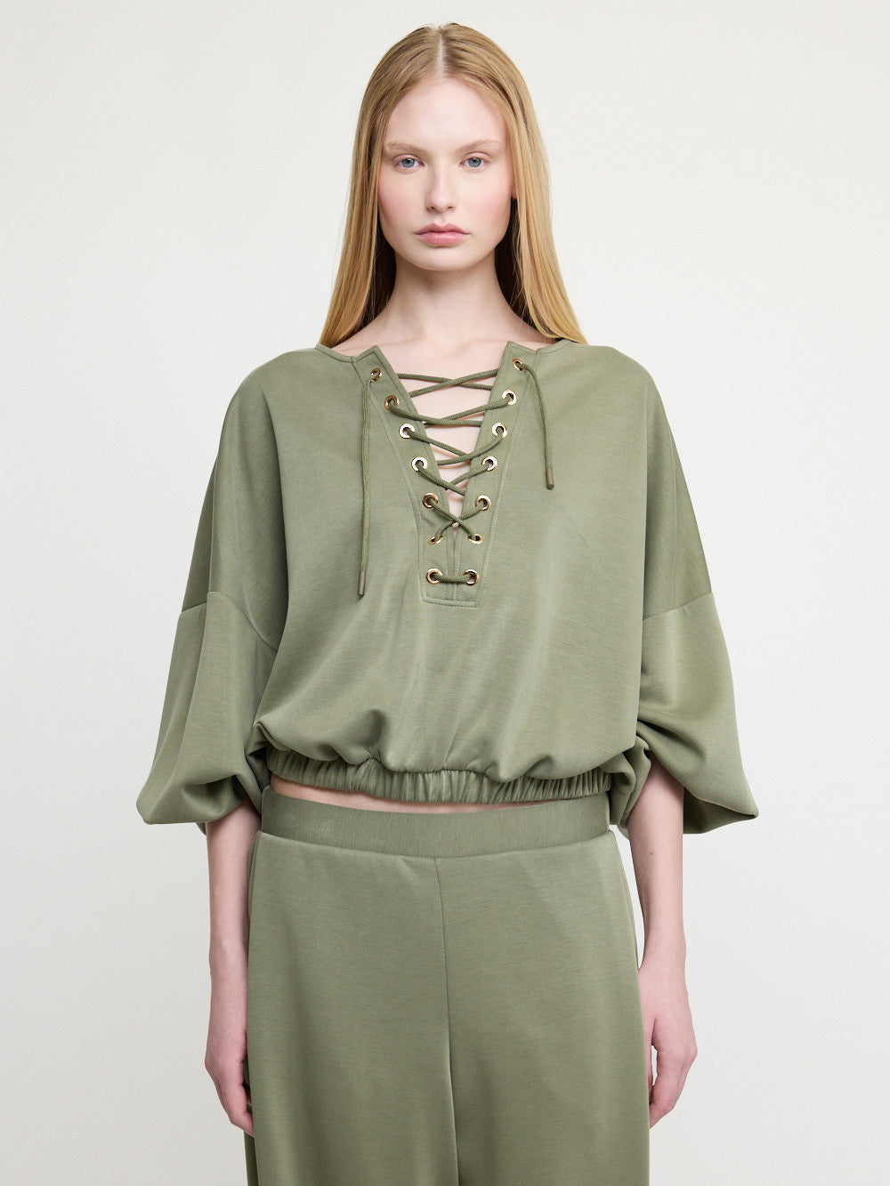 Sweat-shirt à lacets