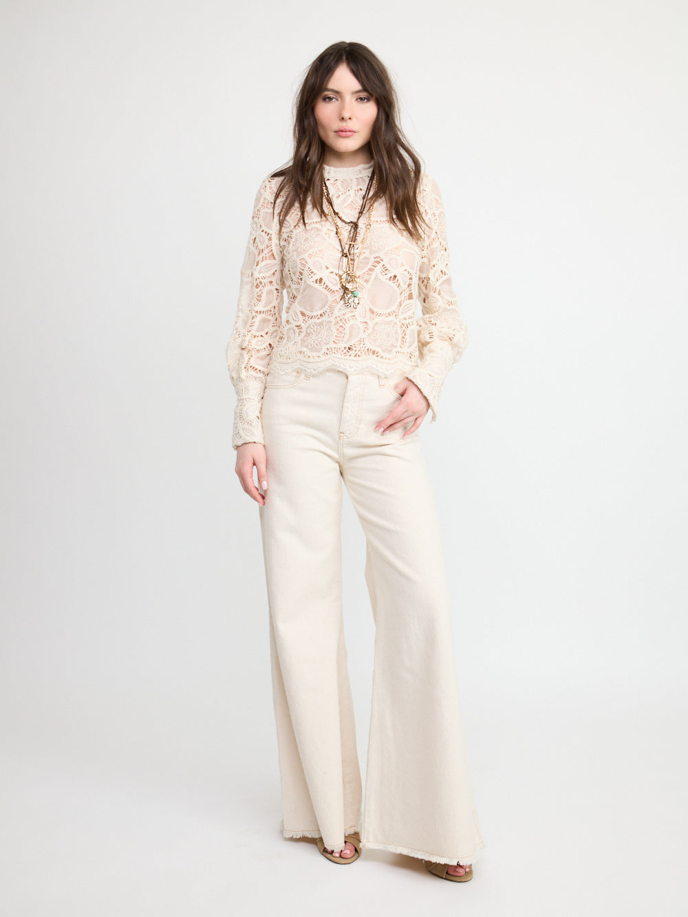 CHEMISE EN DENTELLE À FLEURS