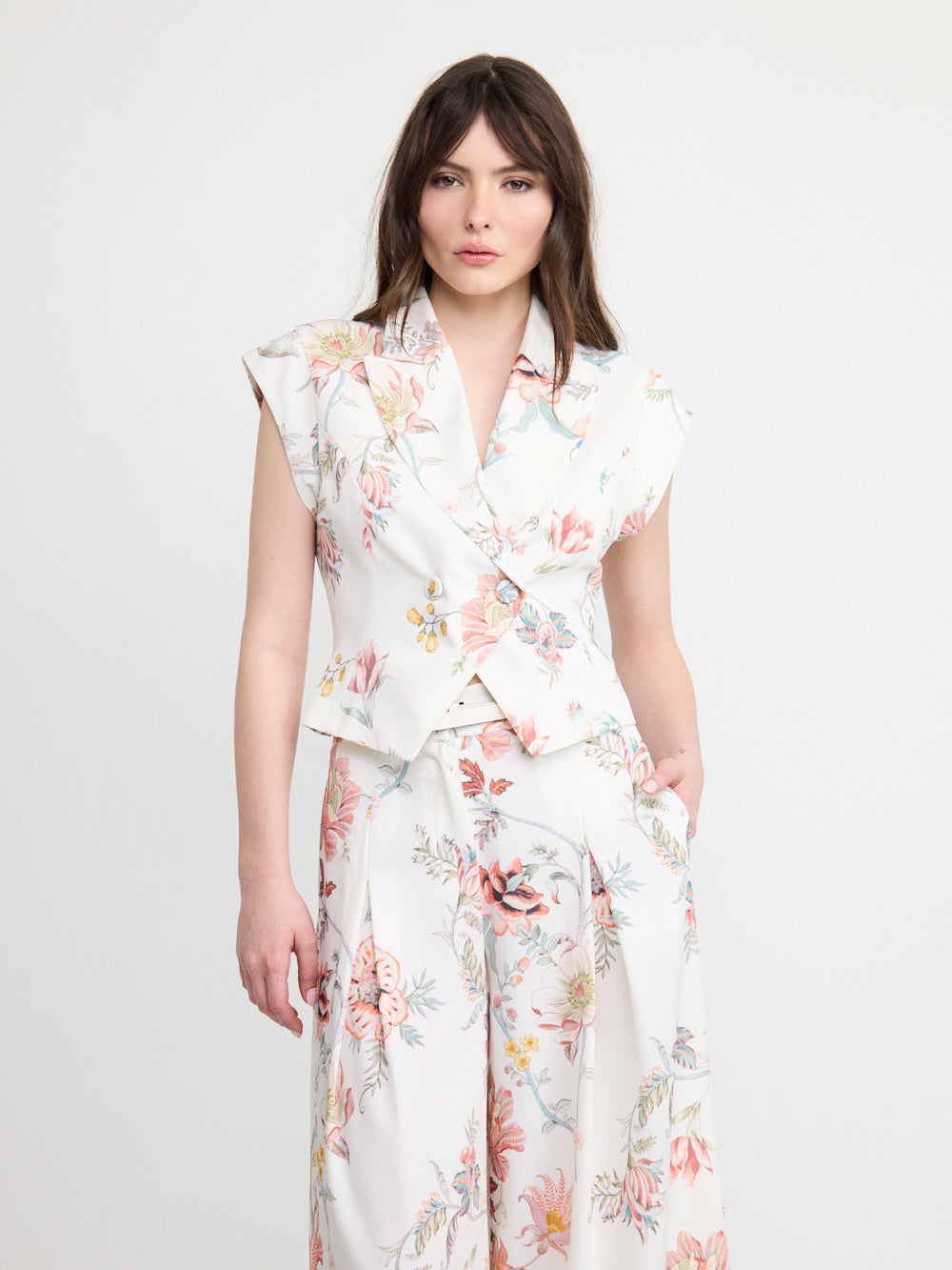 Gilet tailleur à fleurs