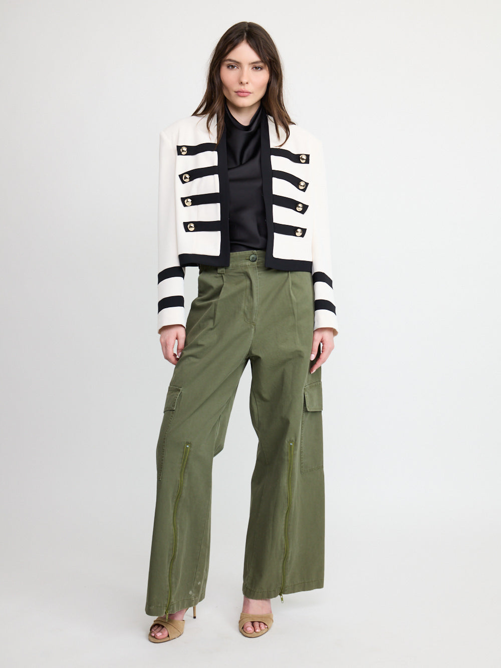 veste courte boutonnée