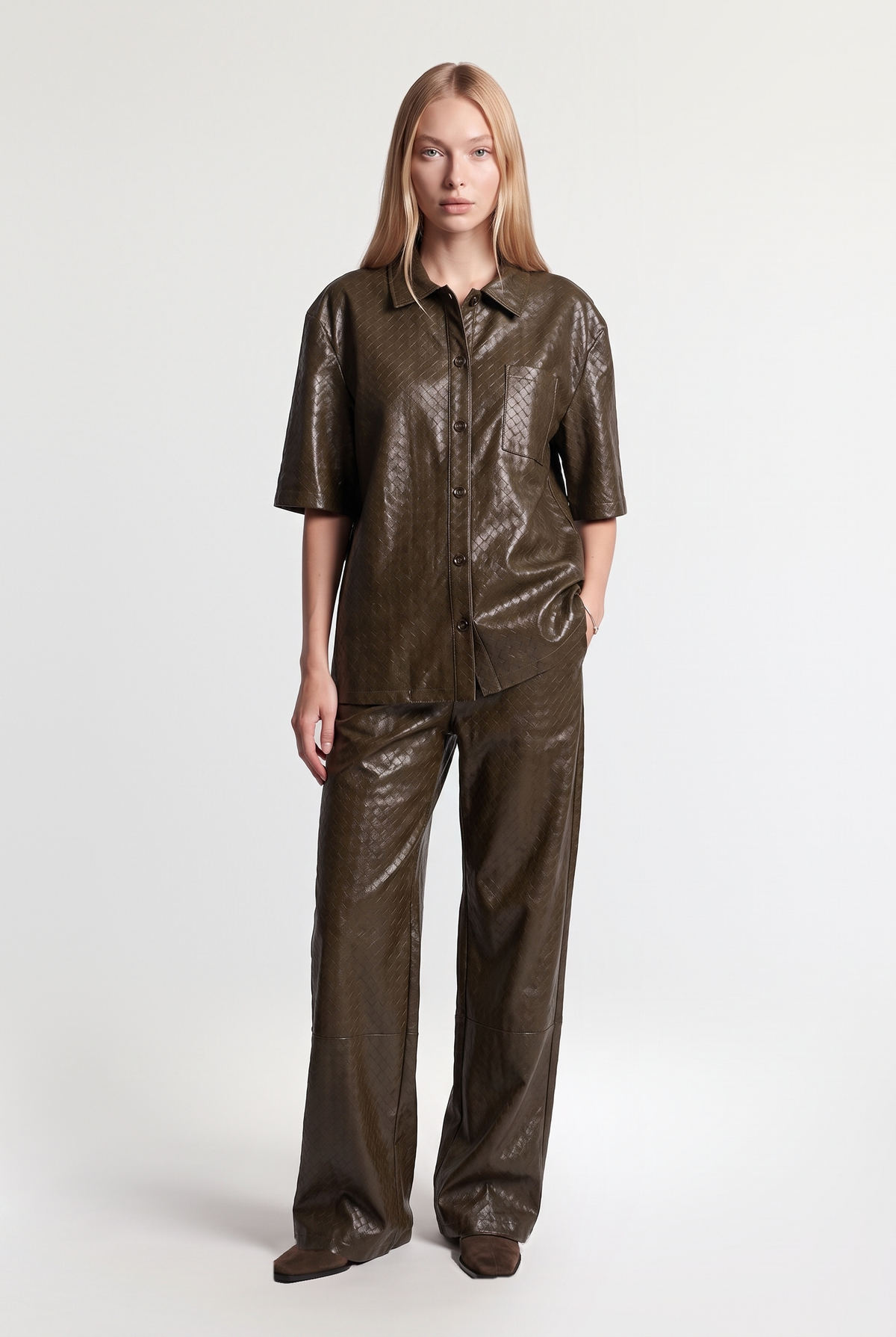 Woven-effect faux-leather shirt - Military - front view